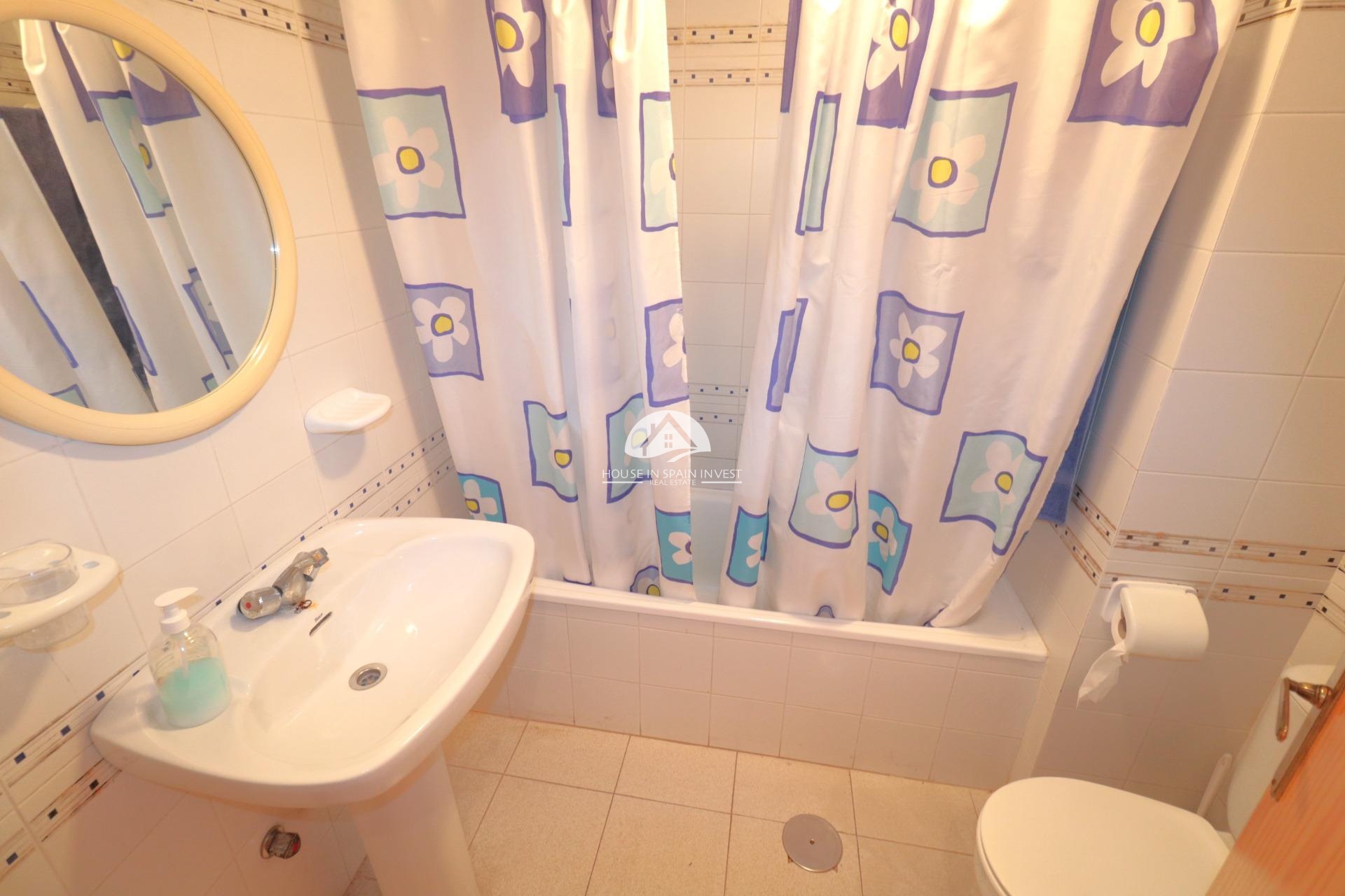 Resale - Apartment  - Torrevieja - La Veleta