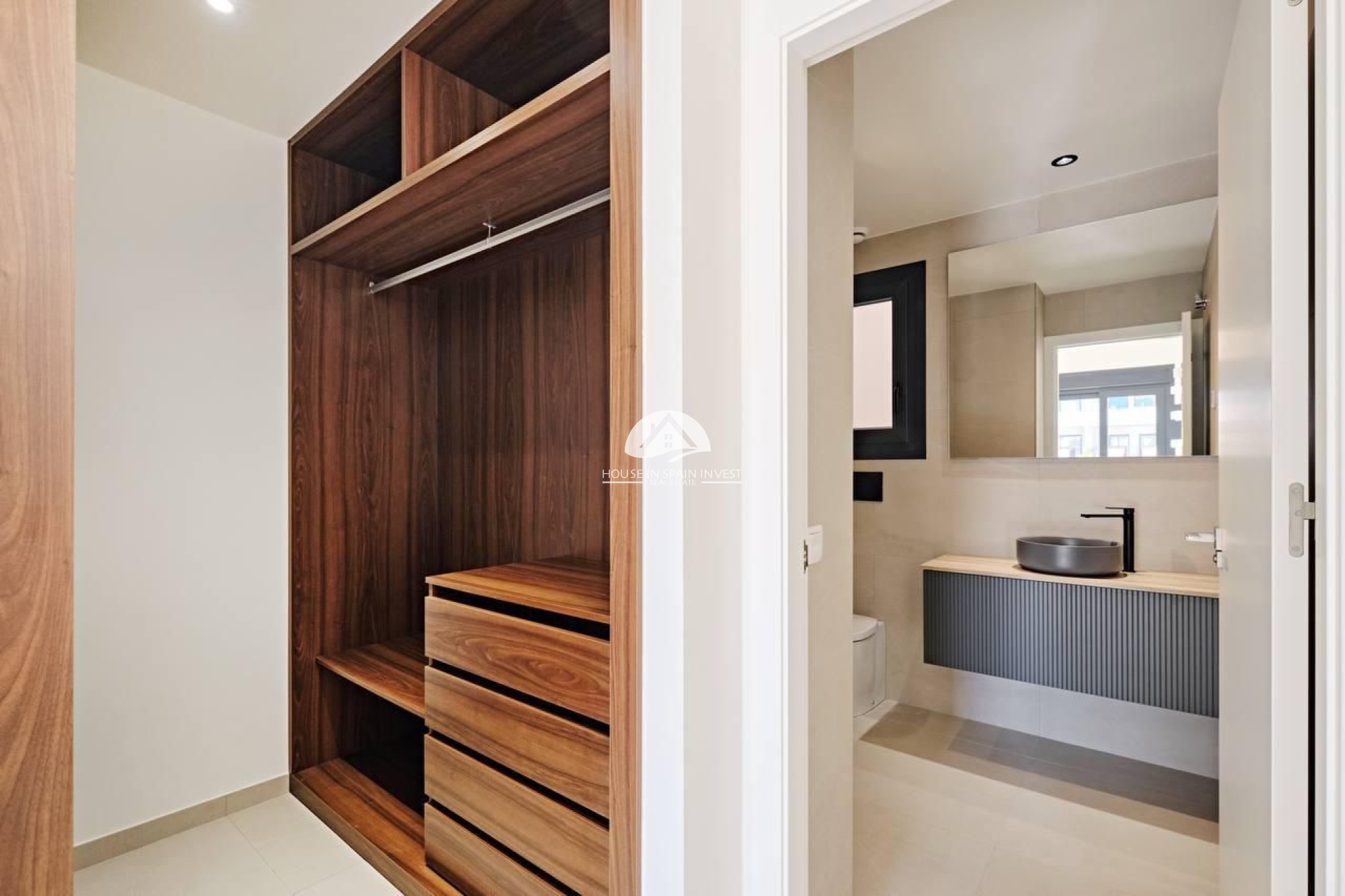 Resale - Apartment  - Torrevieja - La Veleta