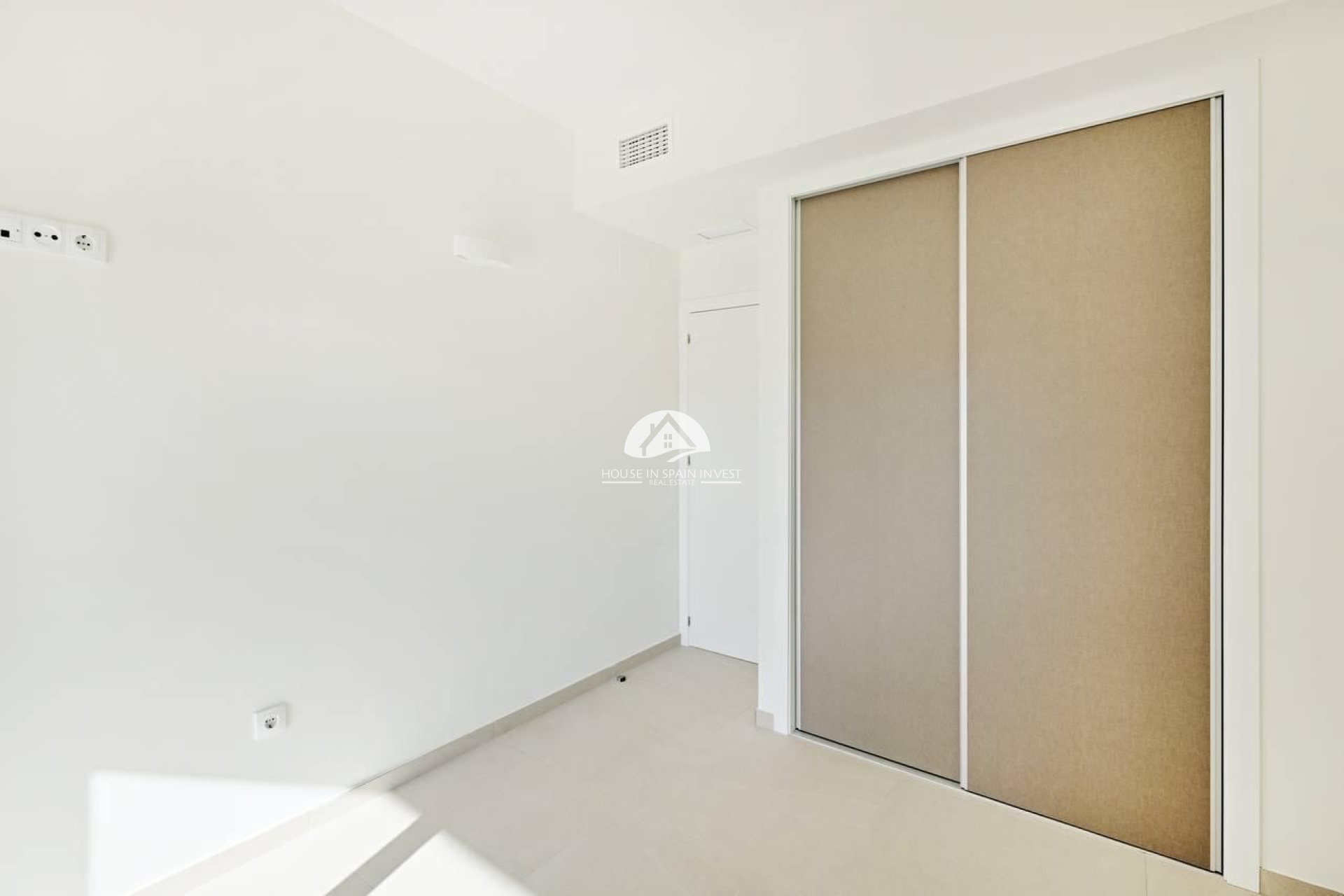 Resale - Apartment  - Torrevieja - La Veleta