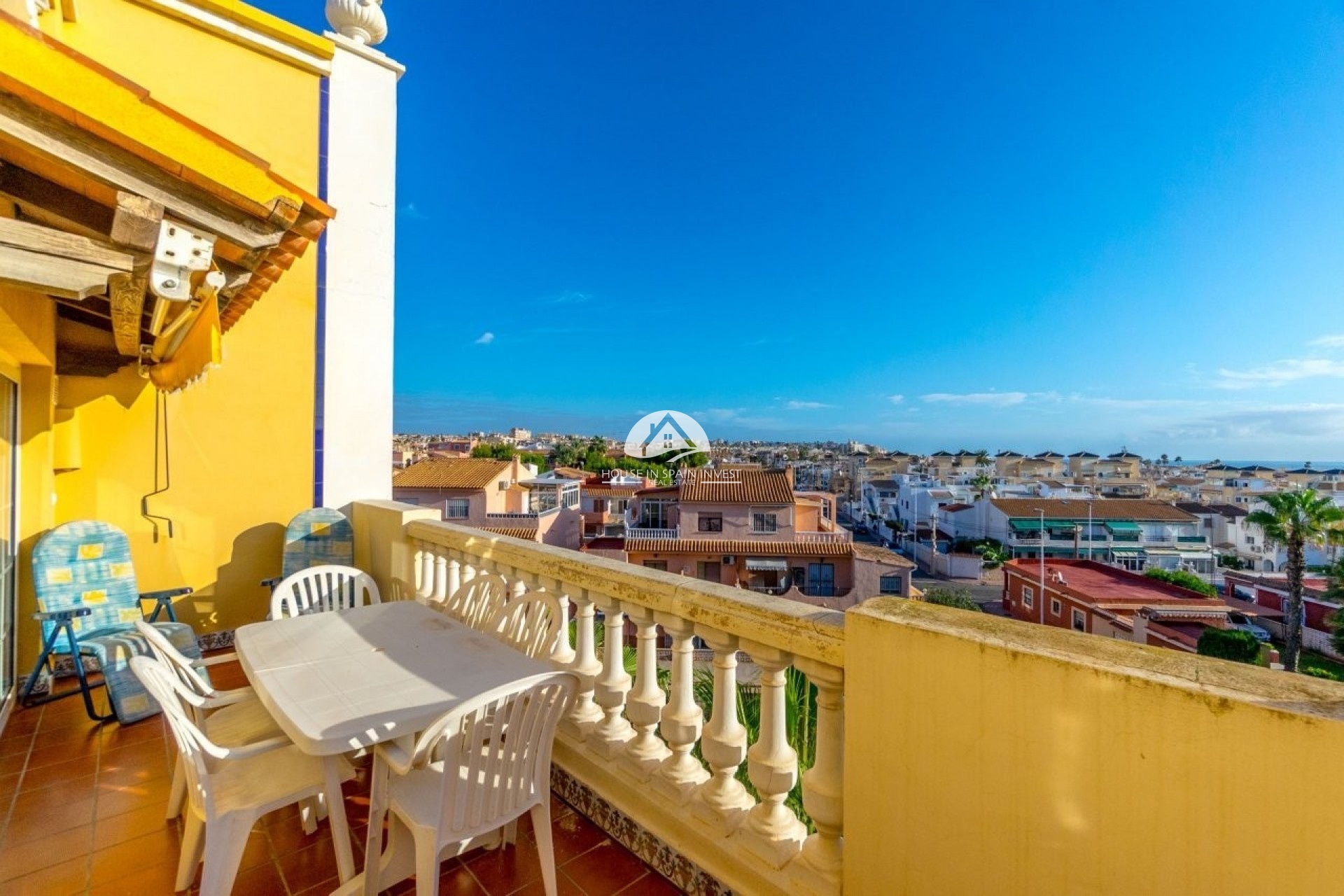 Resale - Apartment  - Torrevieja - Playa de los Locos