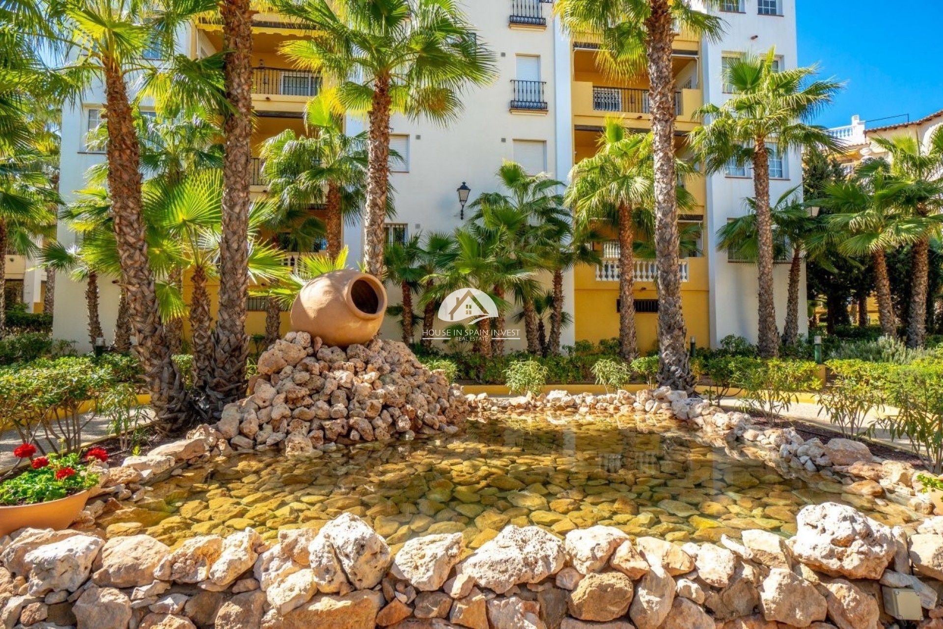Resale - Apartment  - Torrevieja - Playa de los Locos