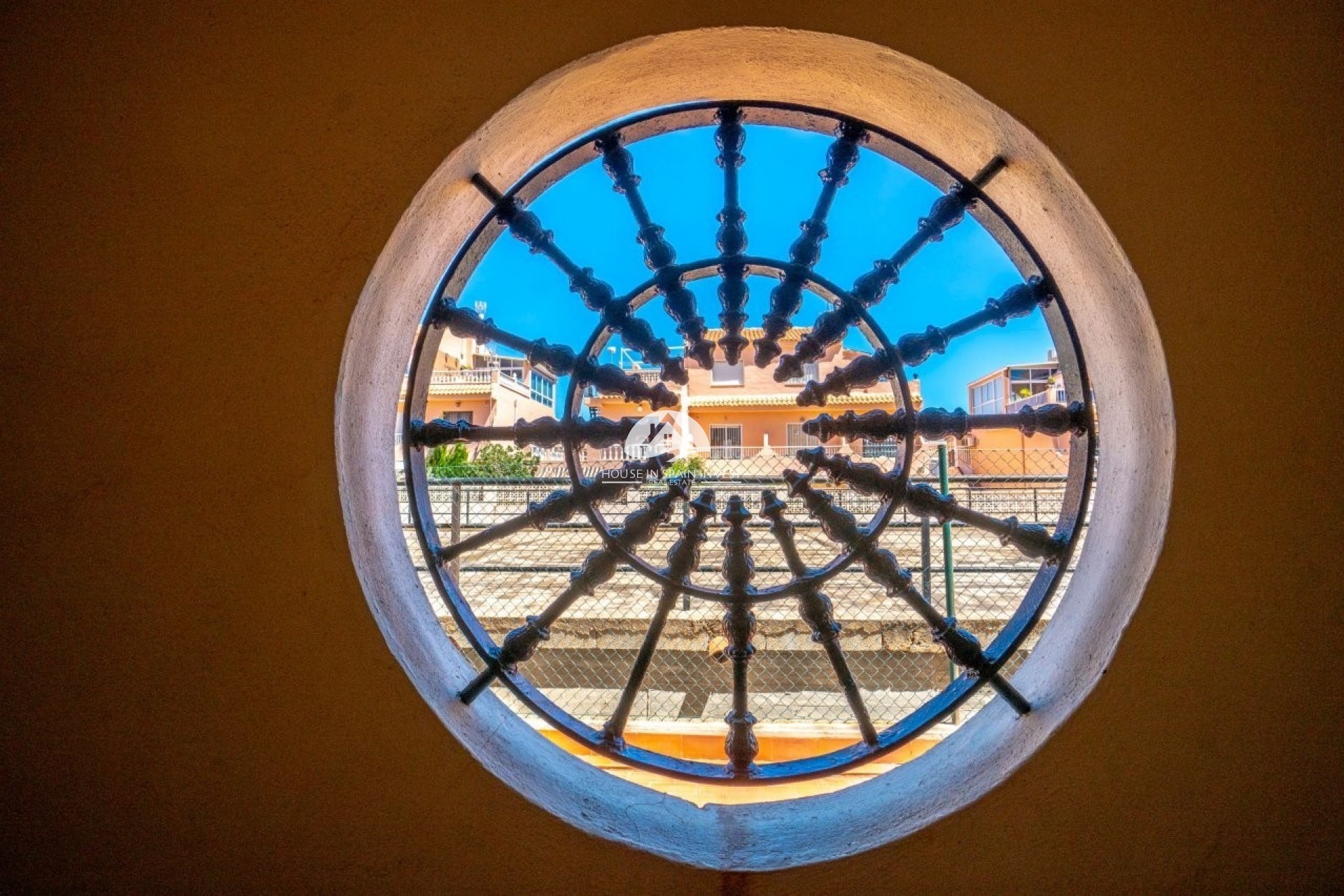 Resale - Apartment  - Torrevieja - Playa de los Locos