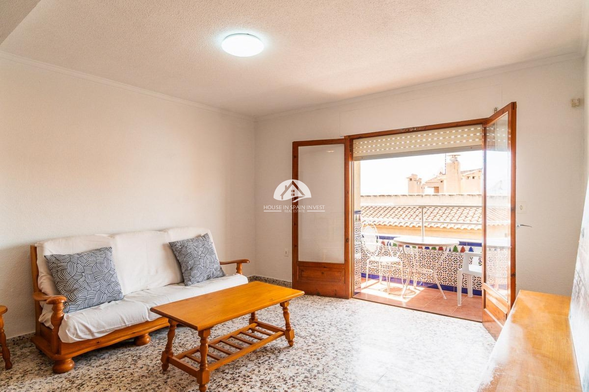 Resale - Apartment  - Torrevieja - Playa de los Naufragos