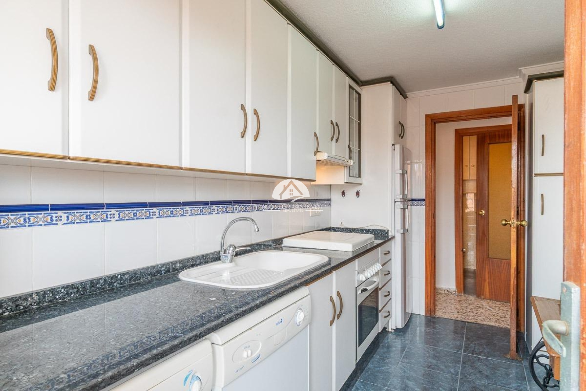 Resale - Apartment  - Torrevieja - Playa de los Naufragos