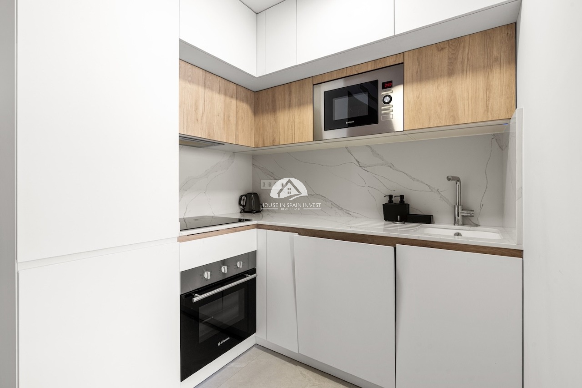 Resale - Apartment  - Torrevieja - Playa del Cura