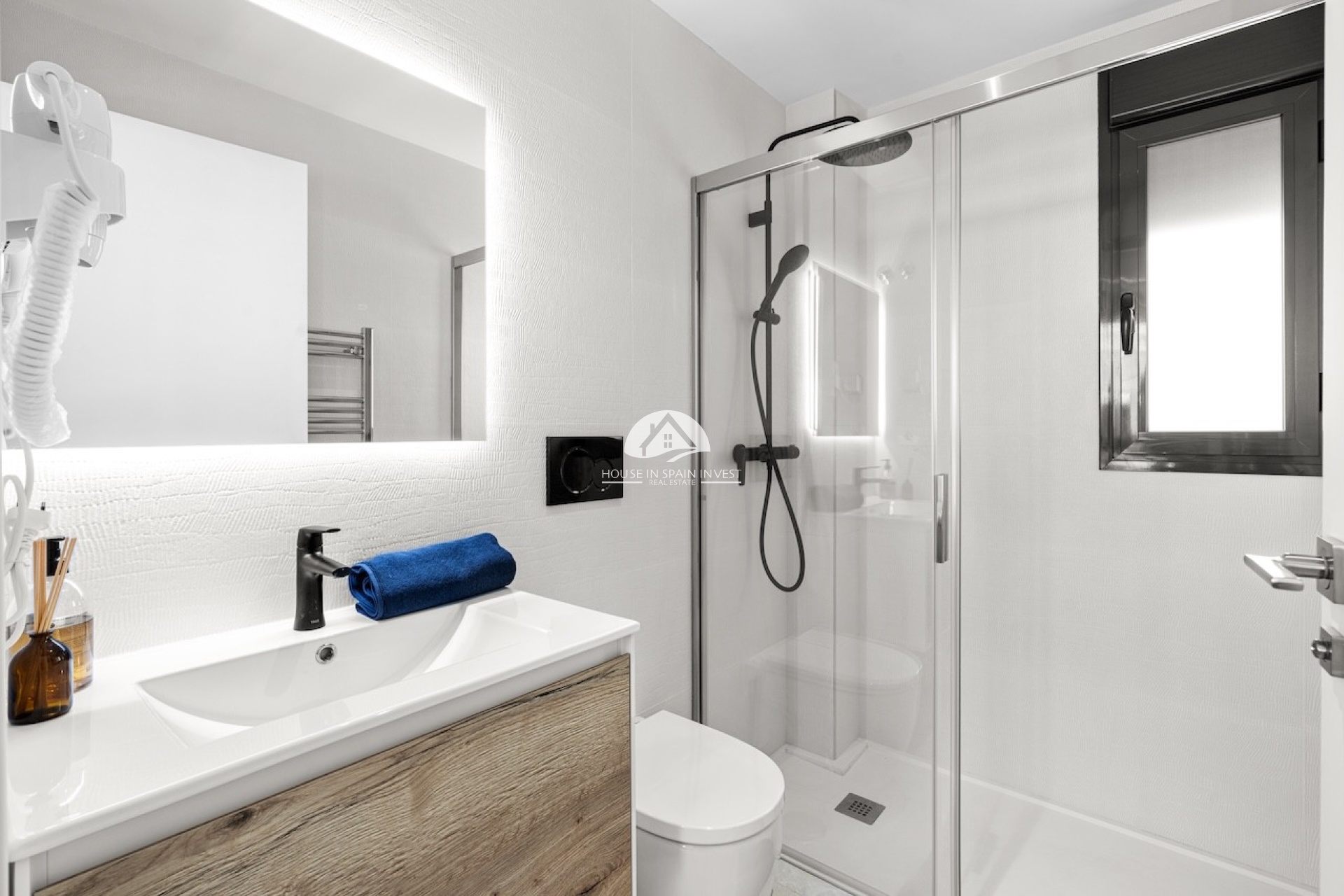 Resale - Apartment  - Torrevieja - Playa del Cura