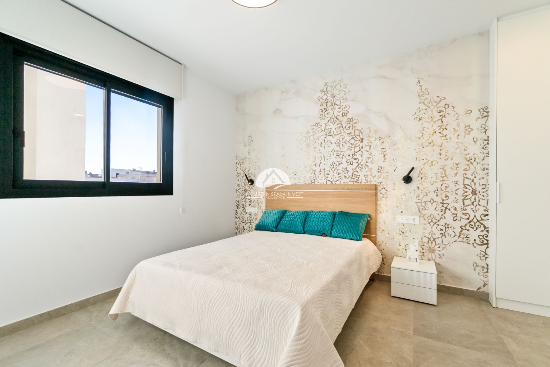 Resale - Apartment  - Torrevieja - Playa del Cura