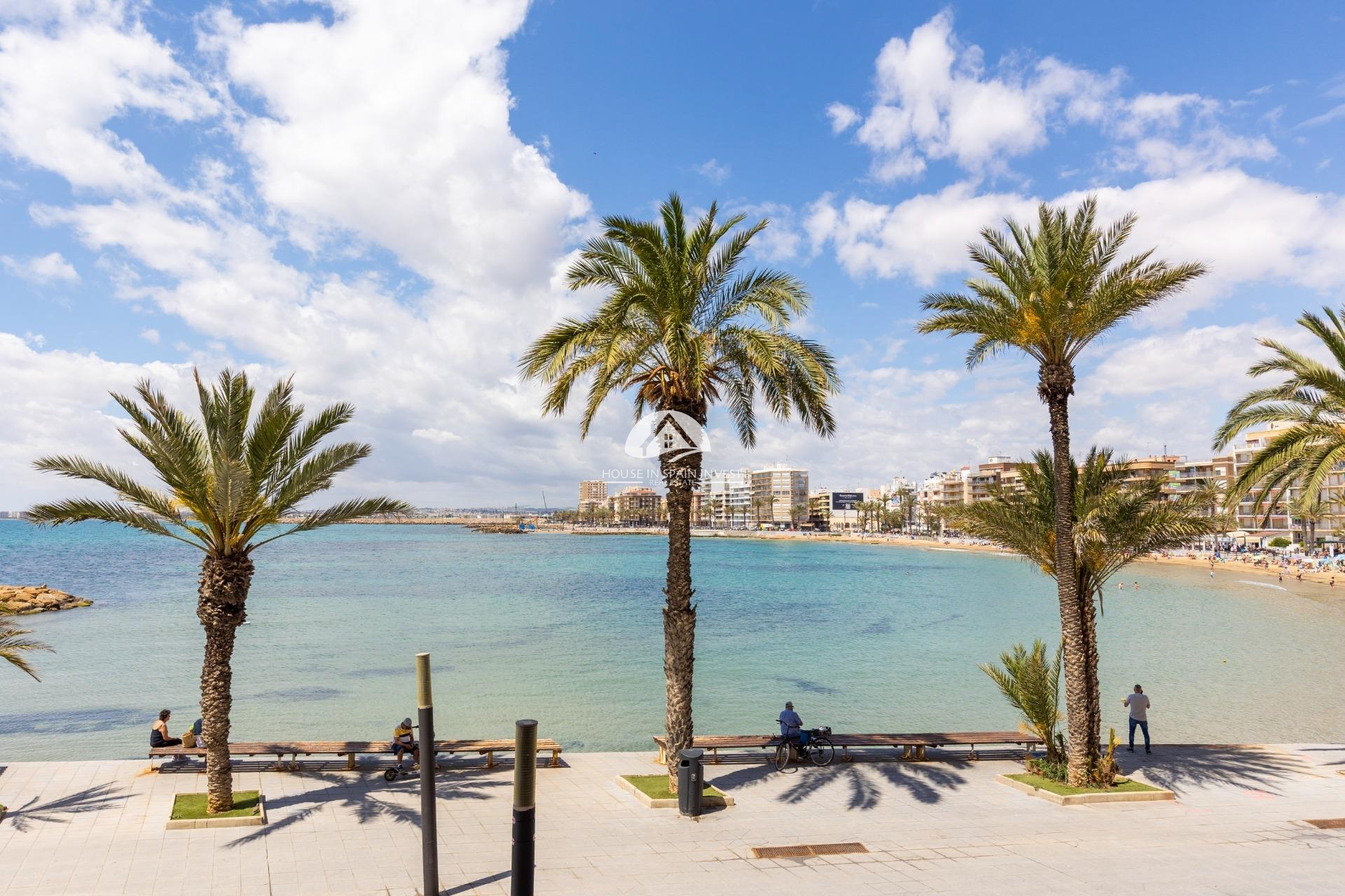 Resale - Apartment  - Torrevieja - Playa del Cura