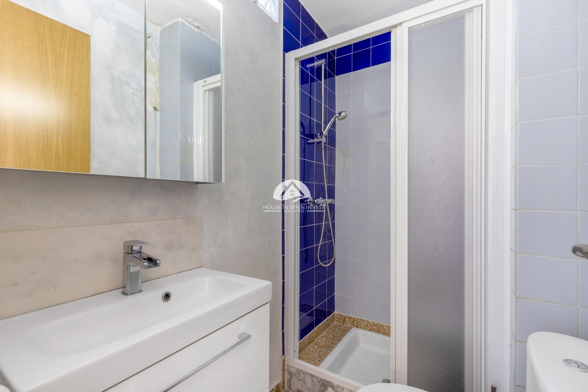 Resale - Apartment  - Torrevieja - Playa del Cura