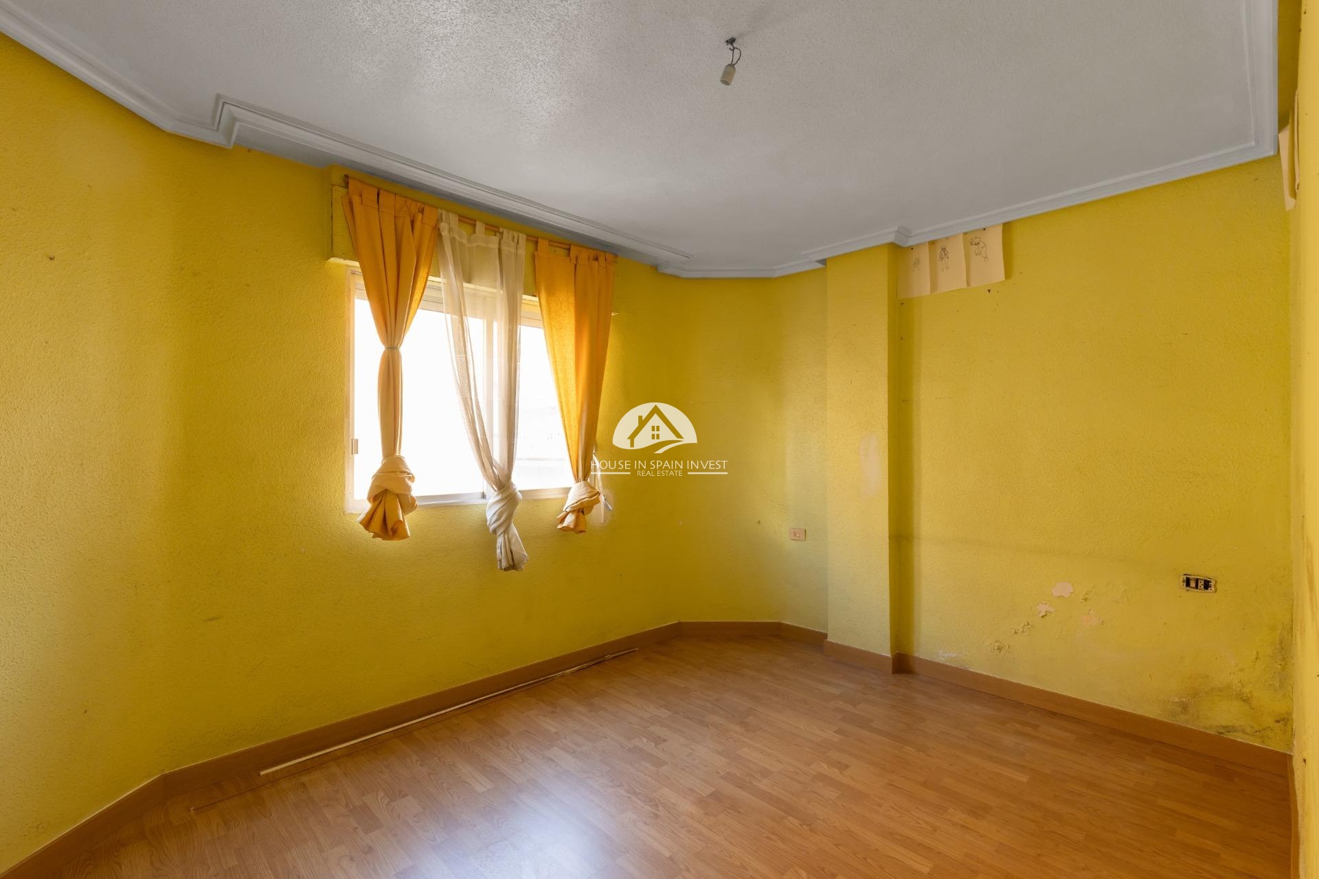 Resale - Apartment  - Torrevieja - Playa del Cura