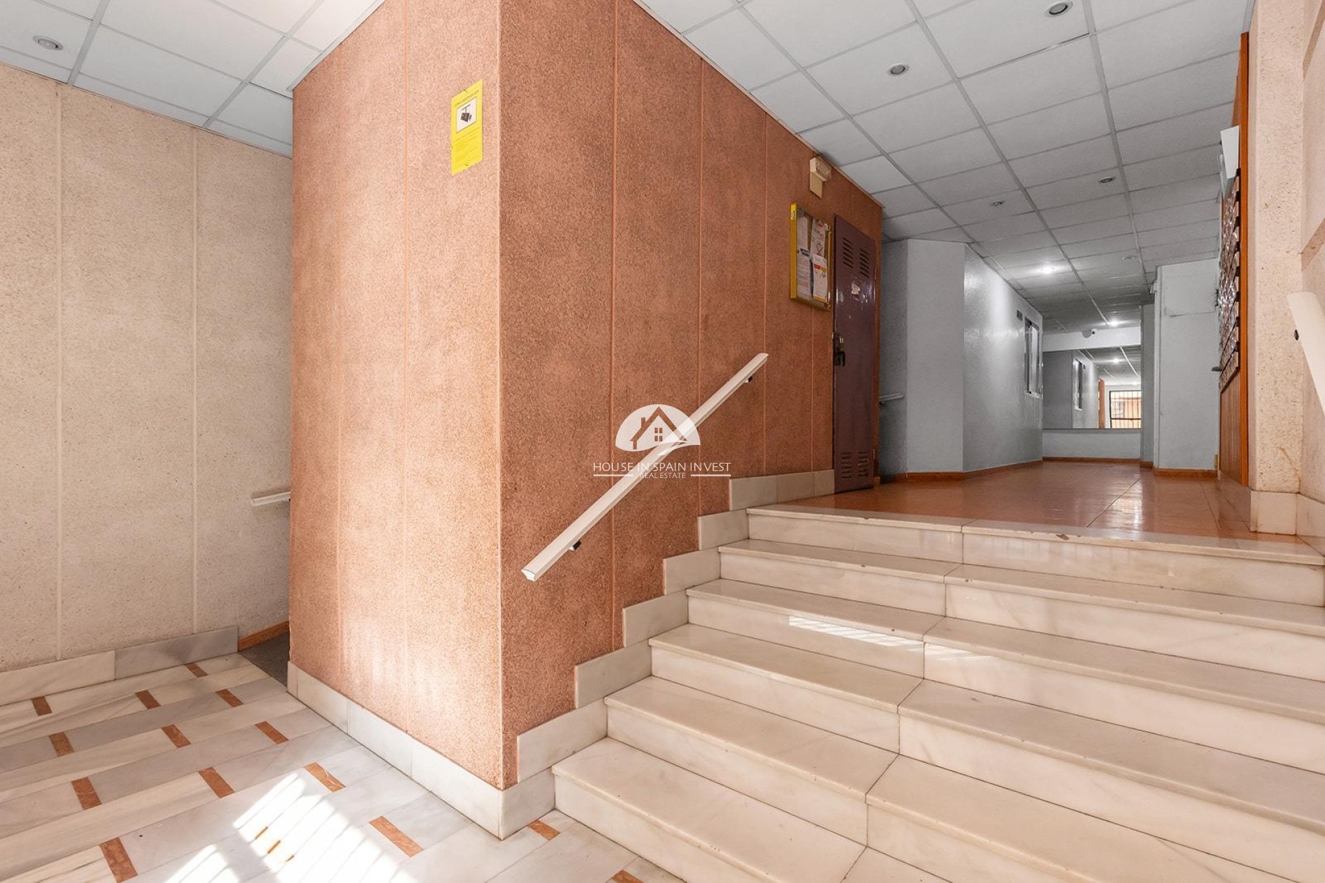 Resale - Apartment  - Torrevieja - Playa del Cura