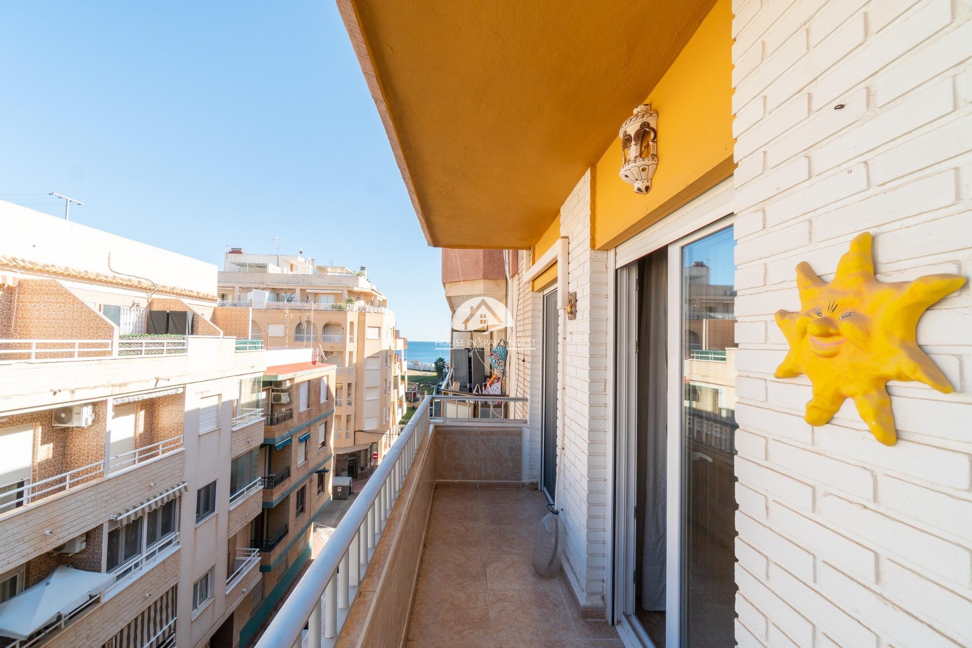Resale - Apartment  - Torrevieja - Playa del Cura