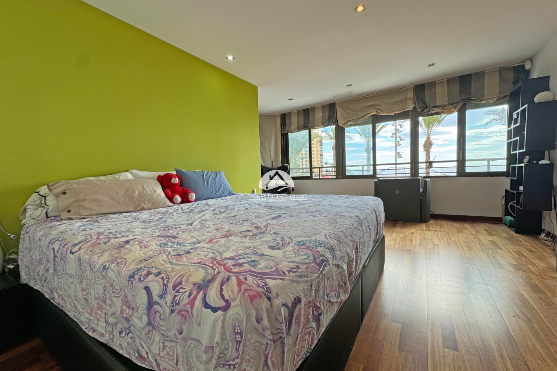 Resale - Apartment  - Torrevieja - Playa del Cura