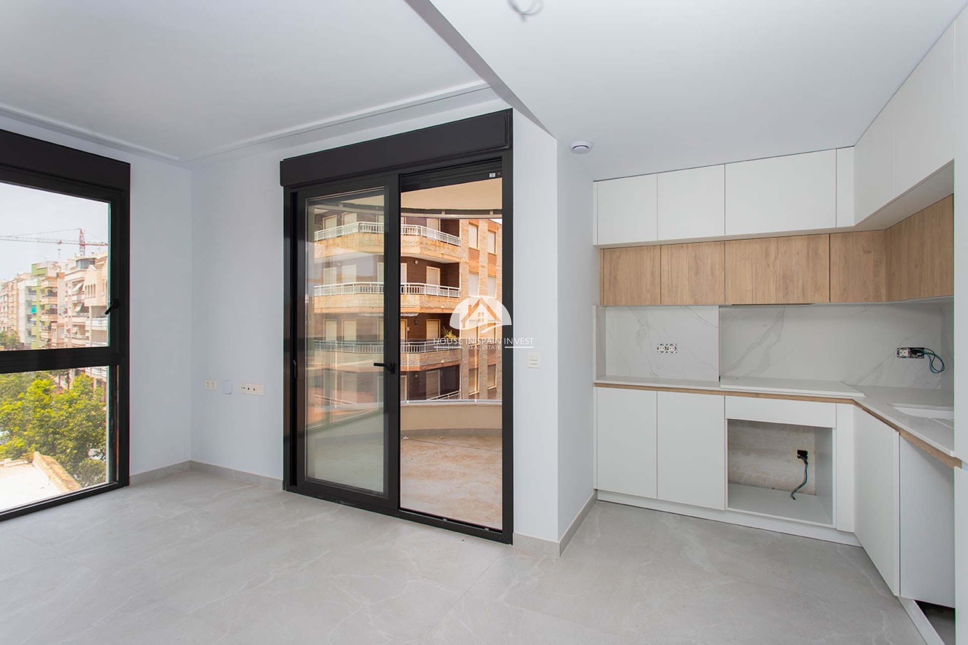 Resale - Apartment  - Torrevieja - Playa del Cura