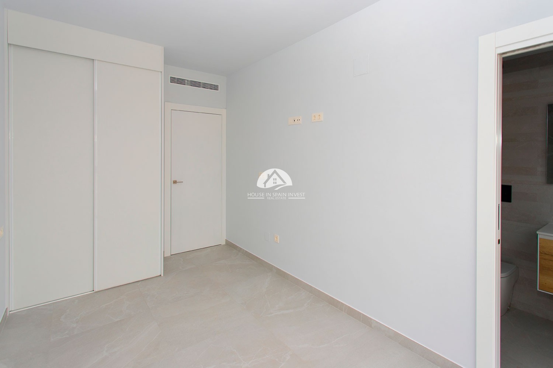 Resale - Apartment  - Torrevieja - Playa del Cura