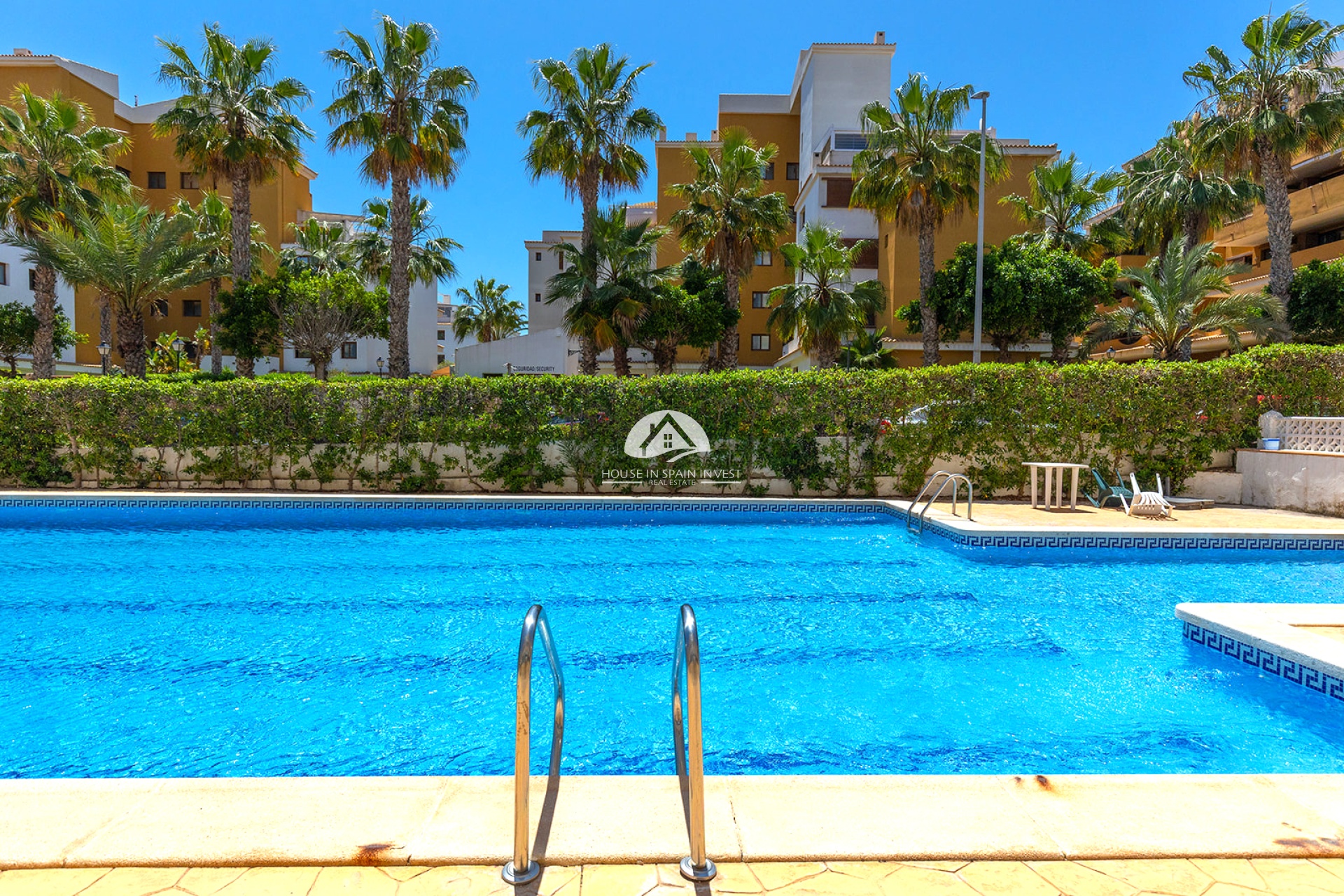 Resale - Apartment  - Torrevieja - Punta Prima  