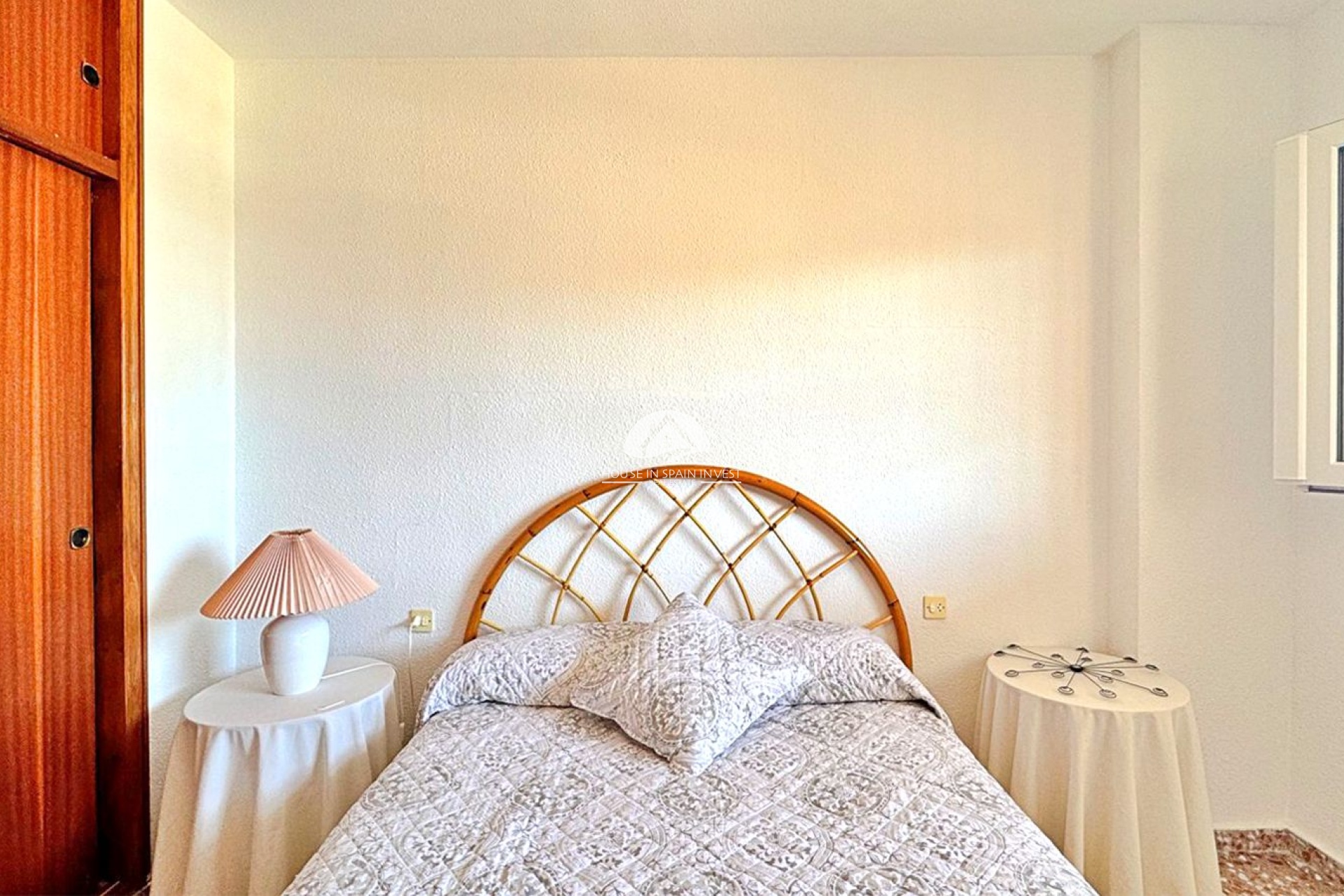 Resale - Apartment  - Torrevieja - Punta Prima  