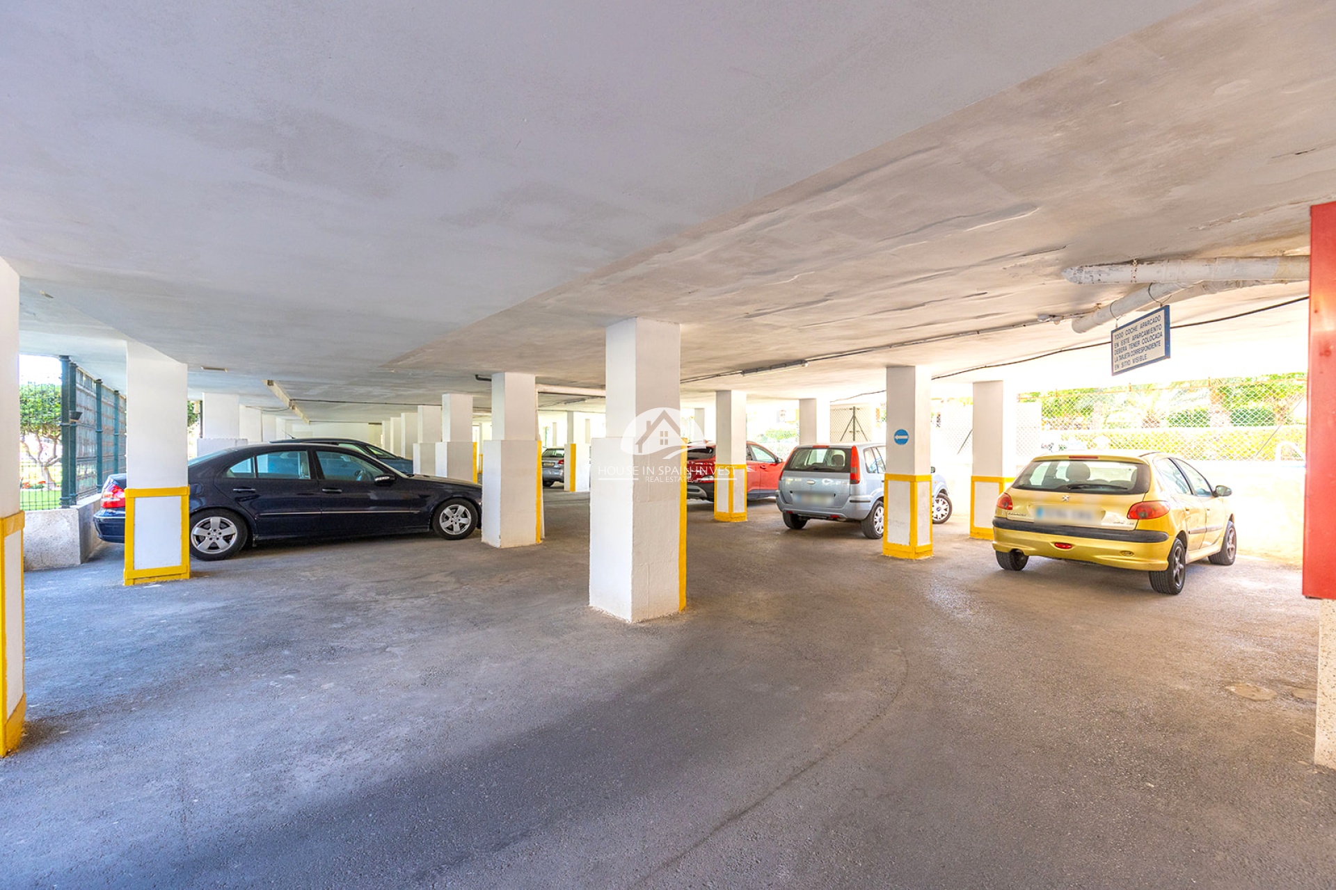 Resale - Apartment  - Torrevieja - Punta Prima  