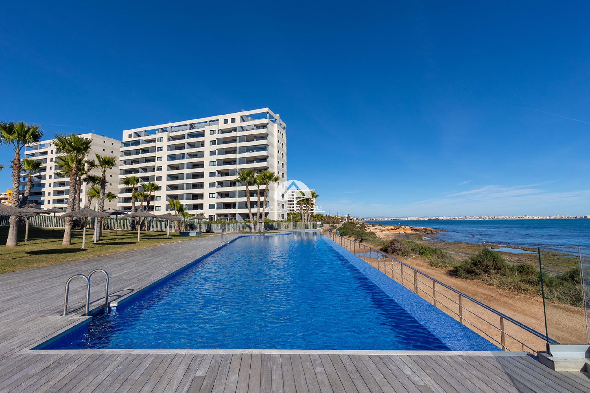Resale - Apartment  - Torrevieja - Punta Prima  