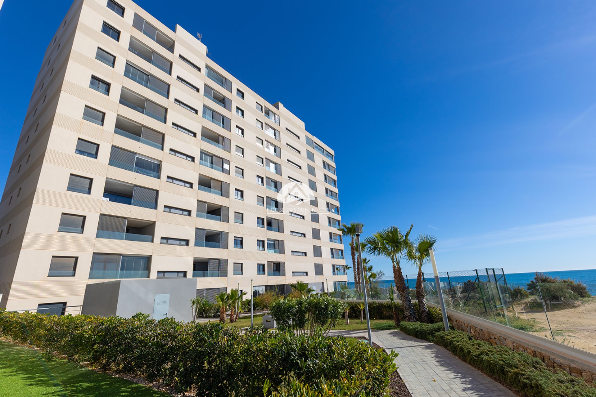 Resale - Apartment  - Torrevieja - Punta Prima  
