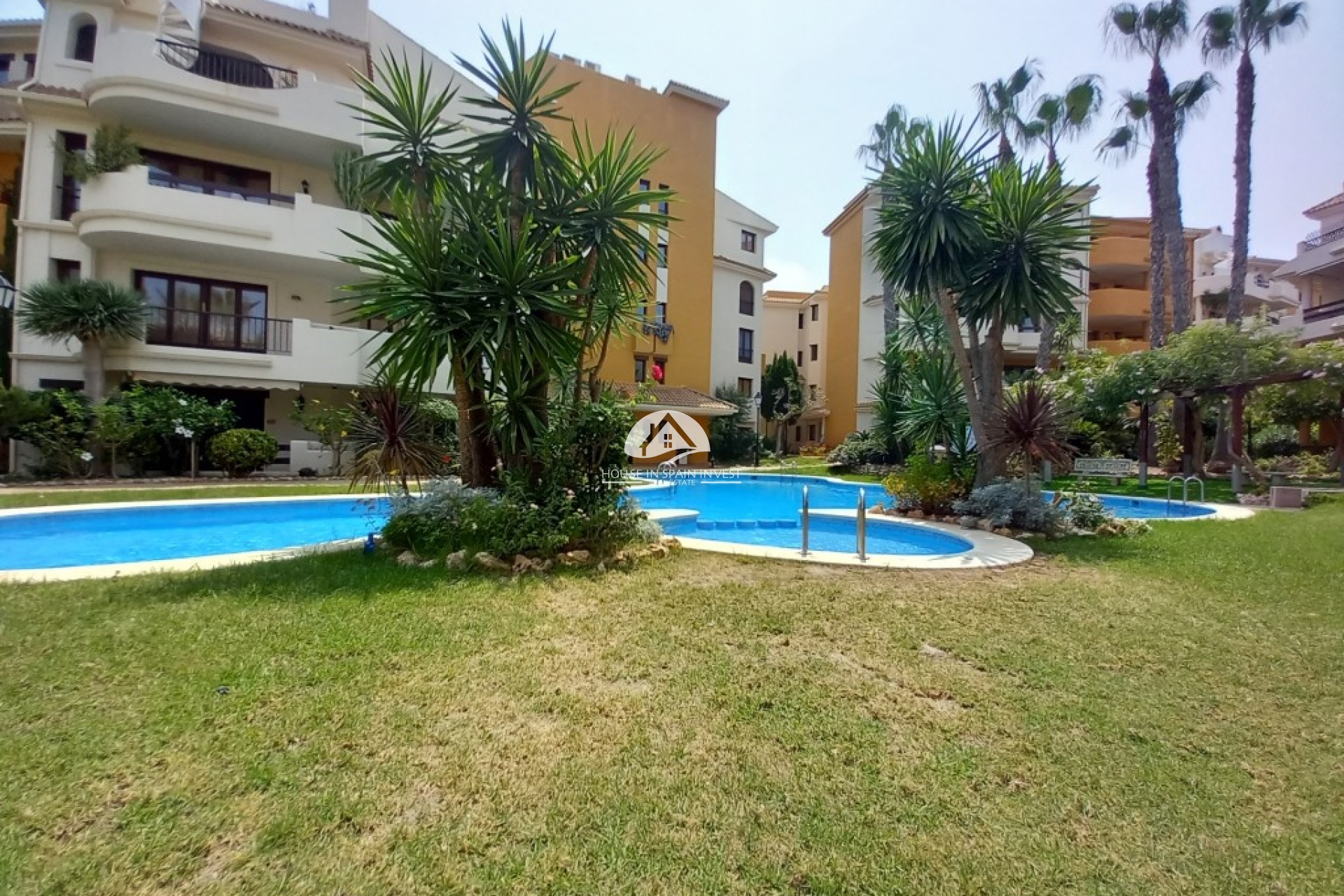 Resale - Apartment  - Torrevieja - Punta Prima  