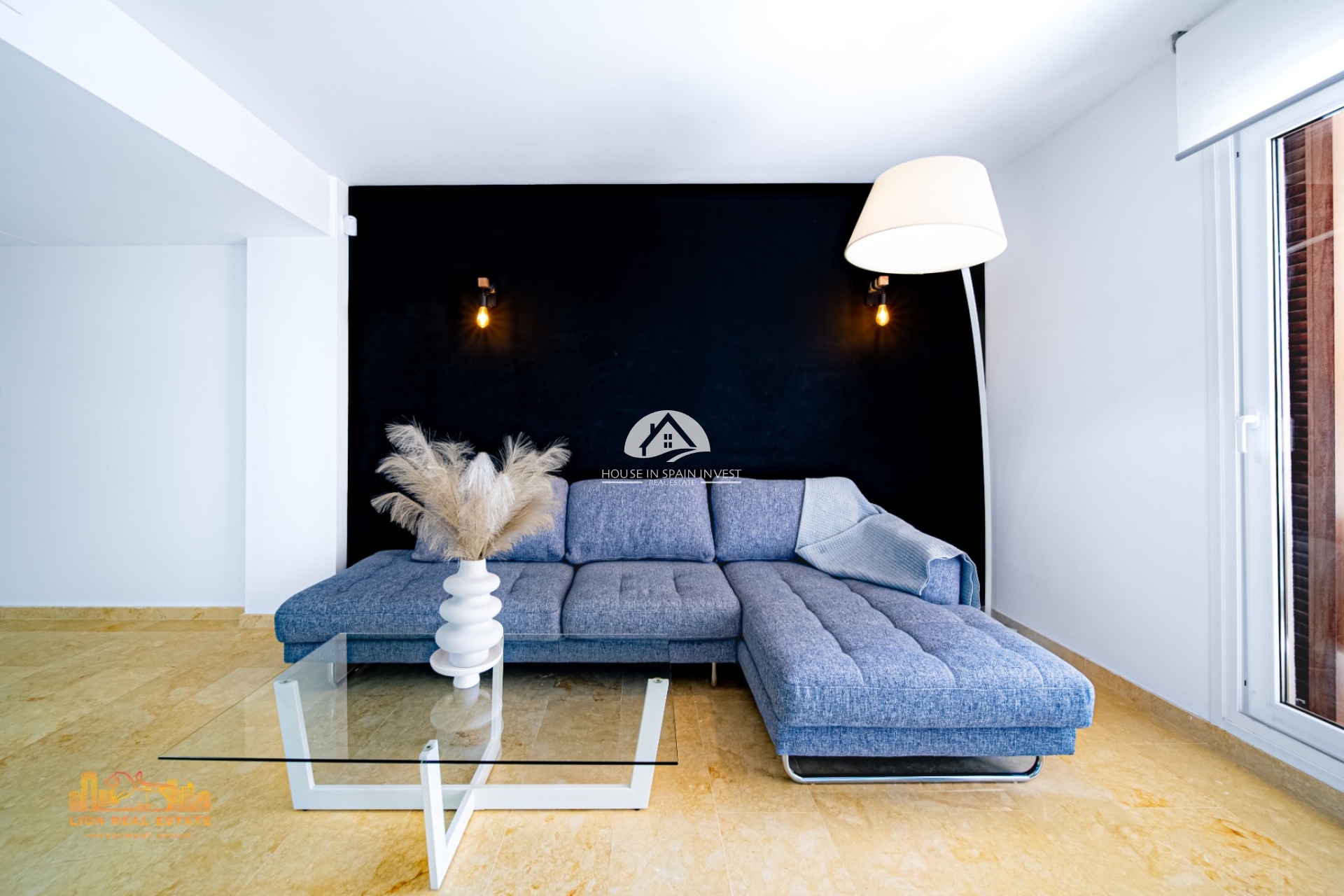 Resale - Apartment  - Torrevieja - Punta Prima  