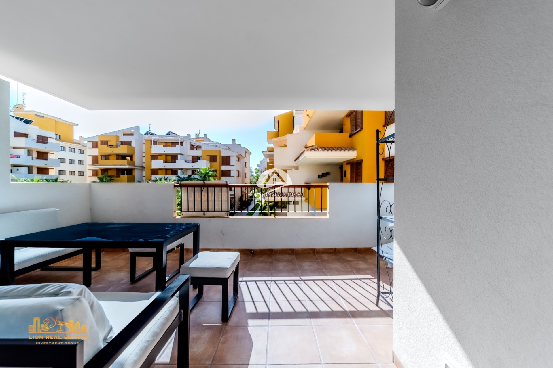 Resale - Apartment  - Torrevieja - Punta Prima  