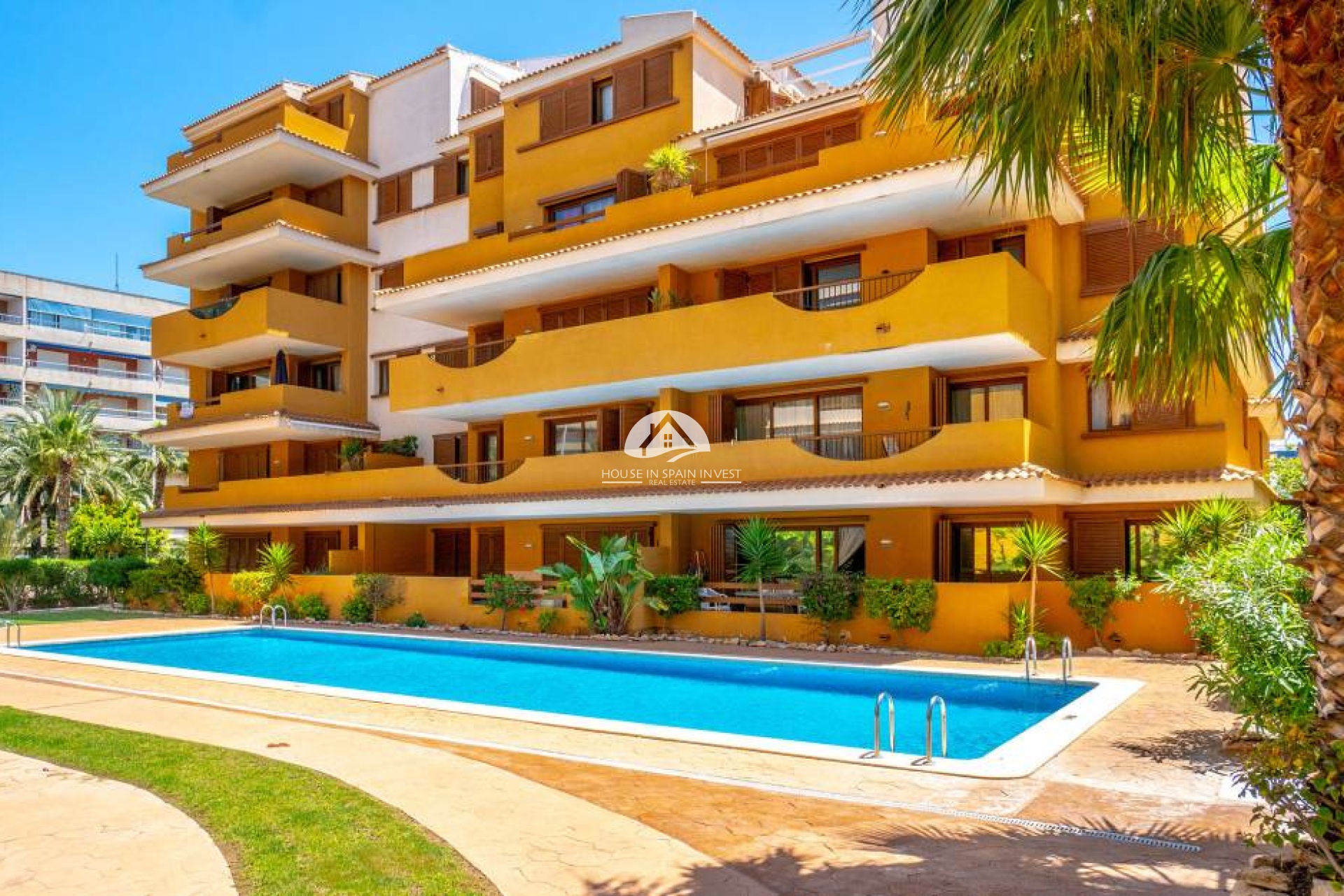 Resale - Apartment  - Torrevieja - Punta Prima  
