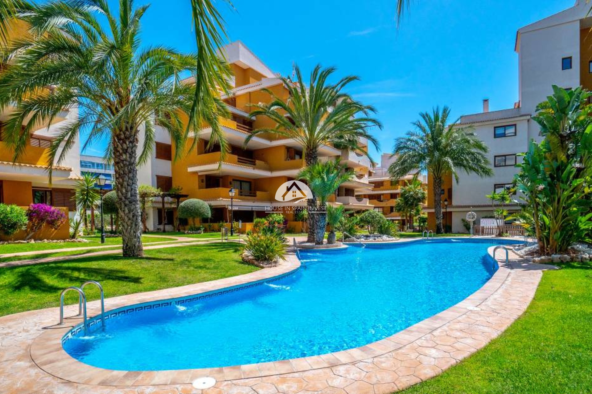 Resale - Apartment  - Torrevieja - Punta Prima  