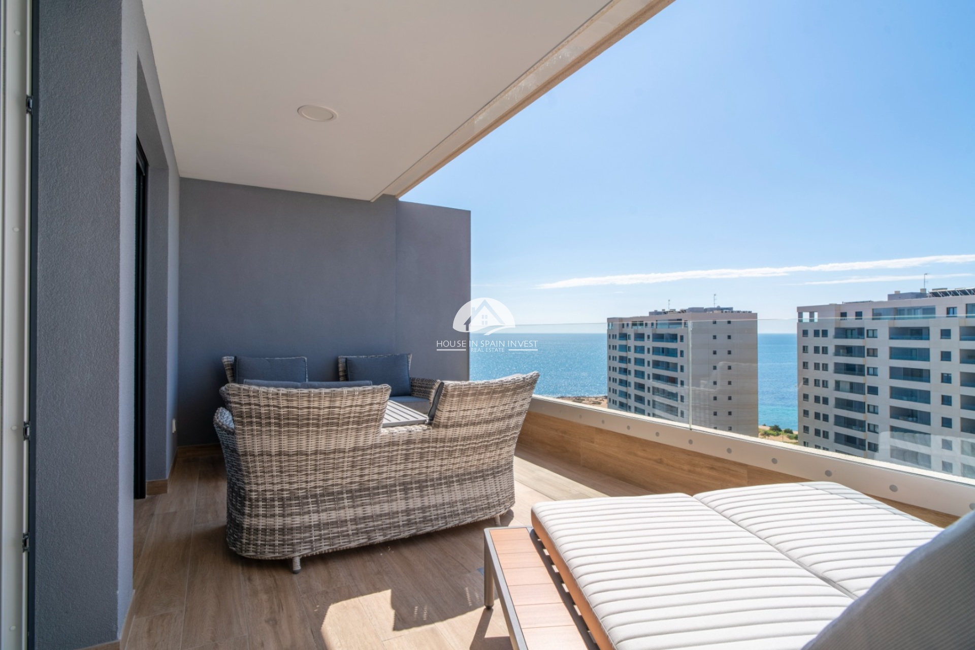 Resale - Apartment  - Torrevieja - Punta Prima