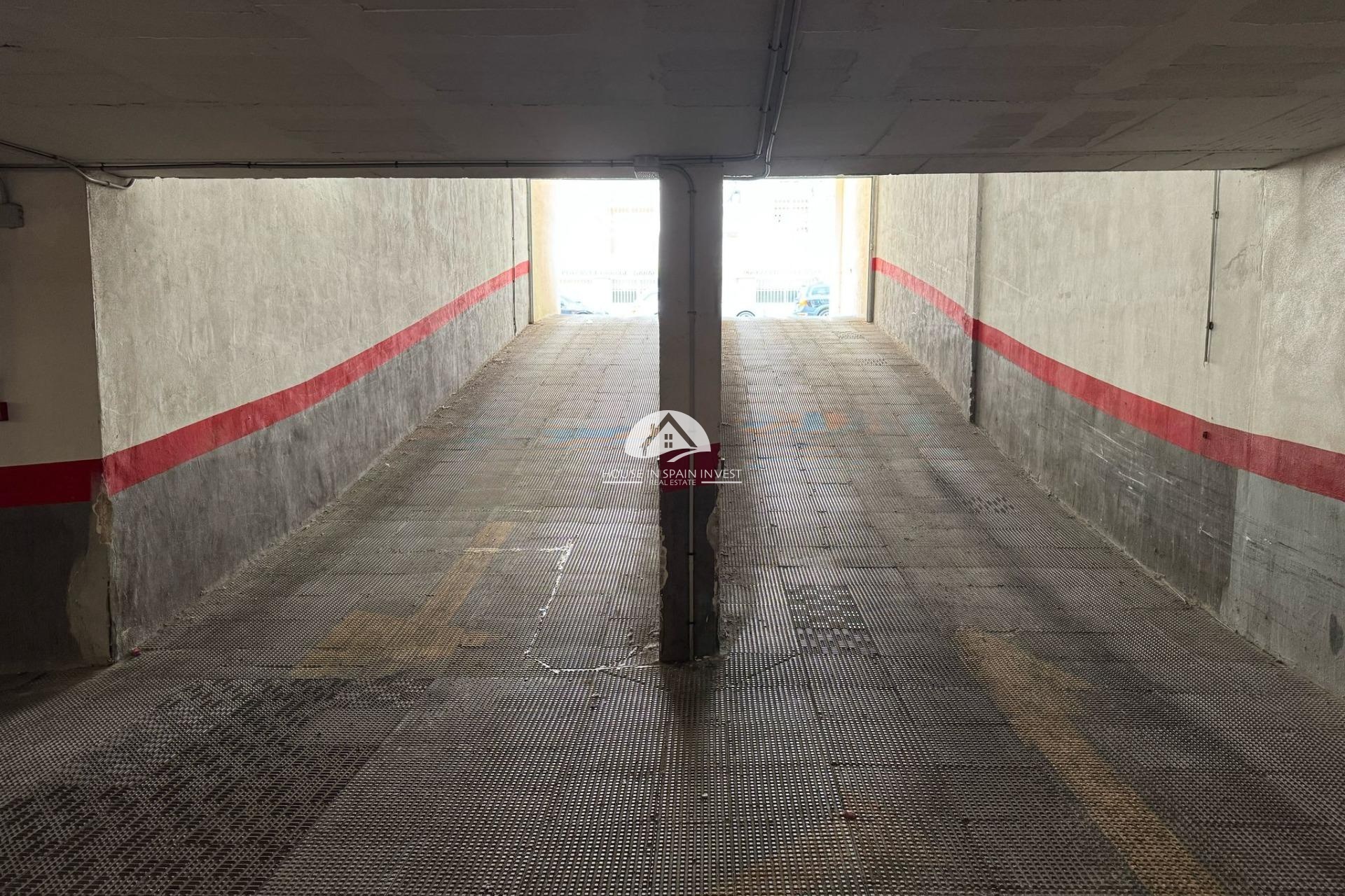 Resale - Garage - Torrevieja - Centro