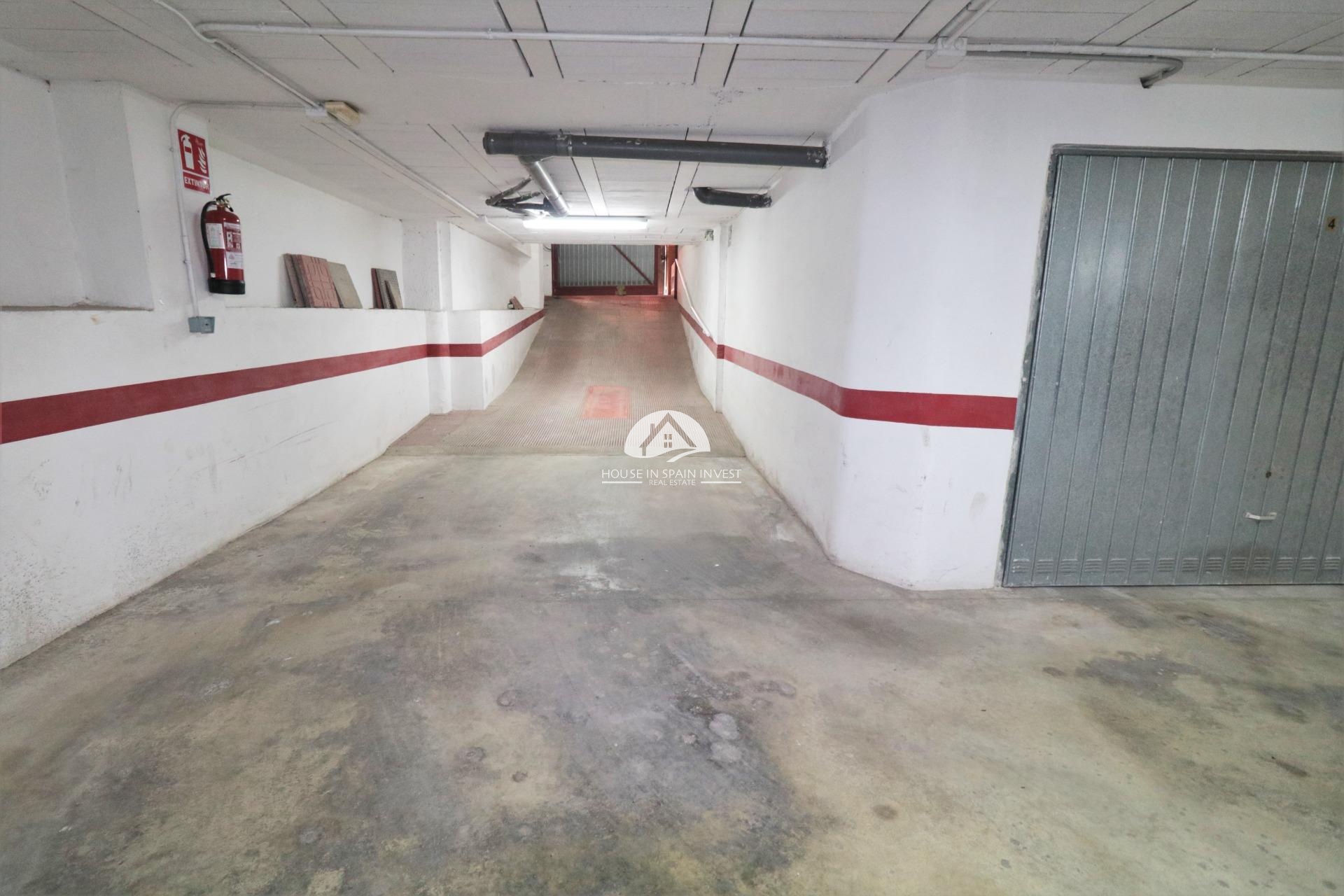 Resale - Garage - Torrevieja - El Acequión - Los Náufragos