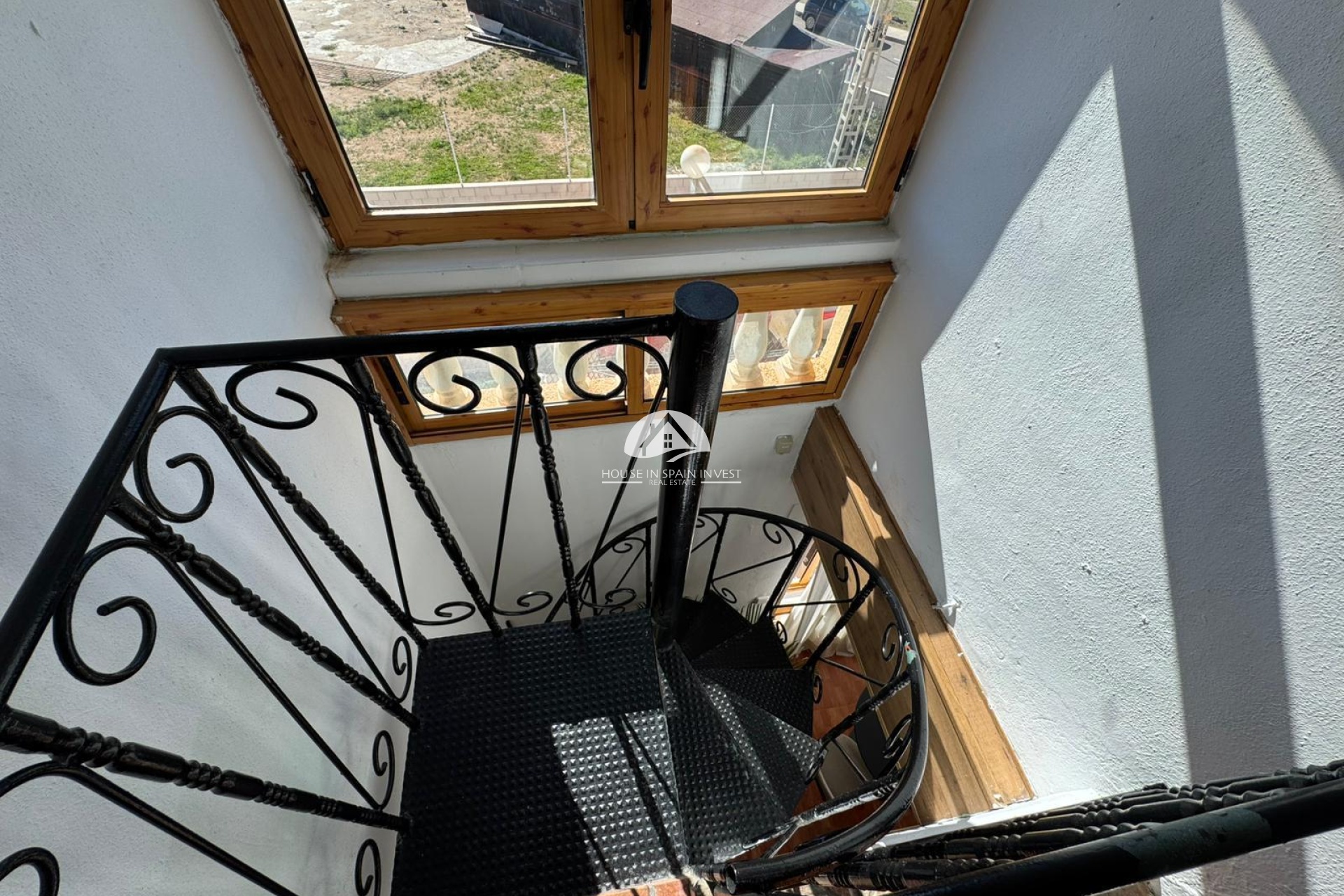 Resale - Ground floor bungalow - Torrevieja - Punta Prima  