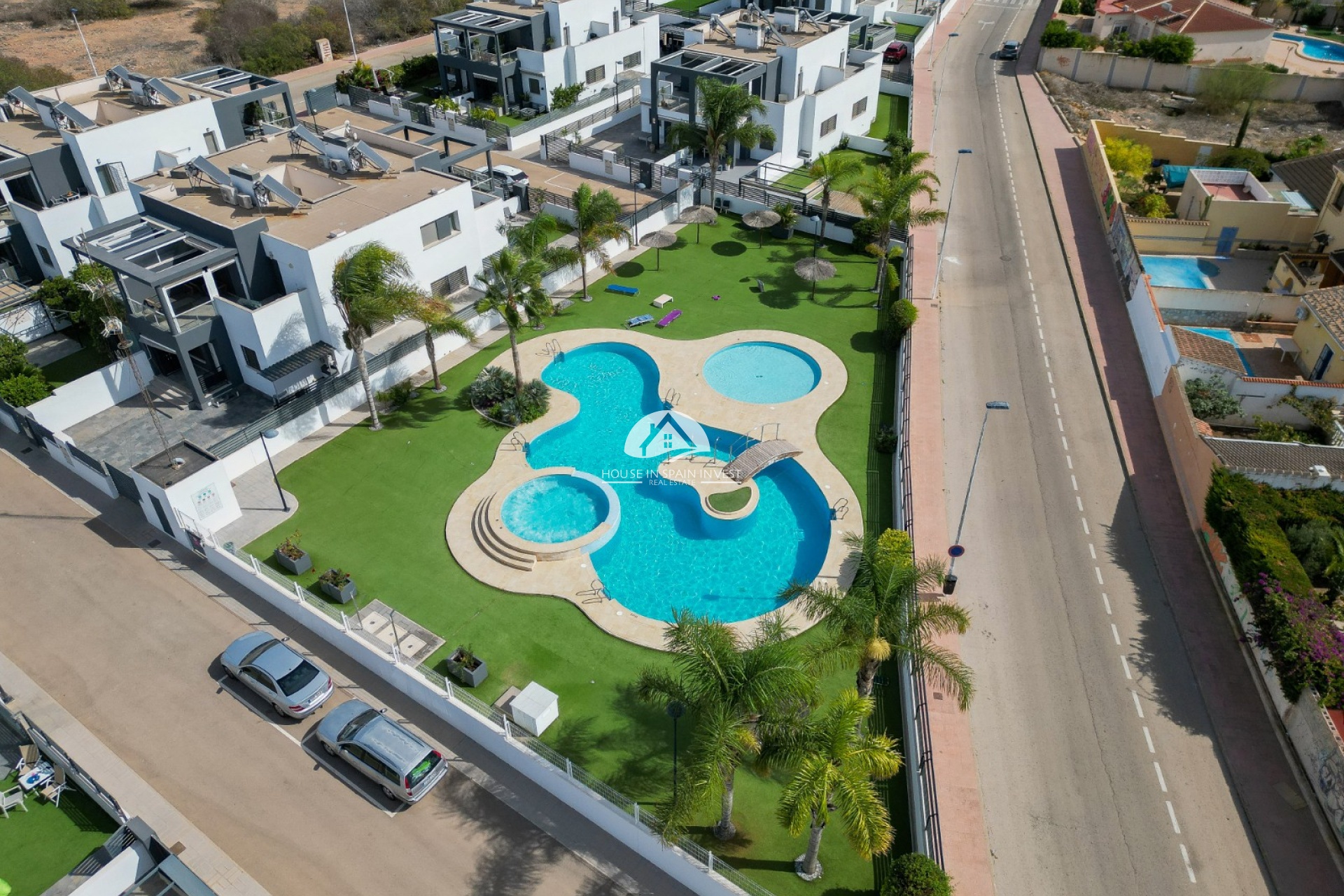 Resale - Townhouse - Torrevieja - Aguas Nuevas - Sector 25