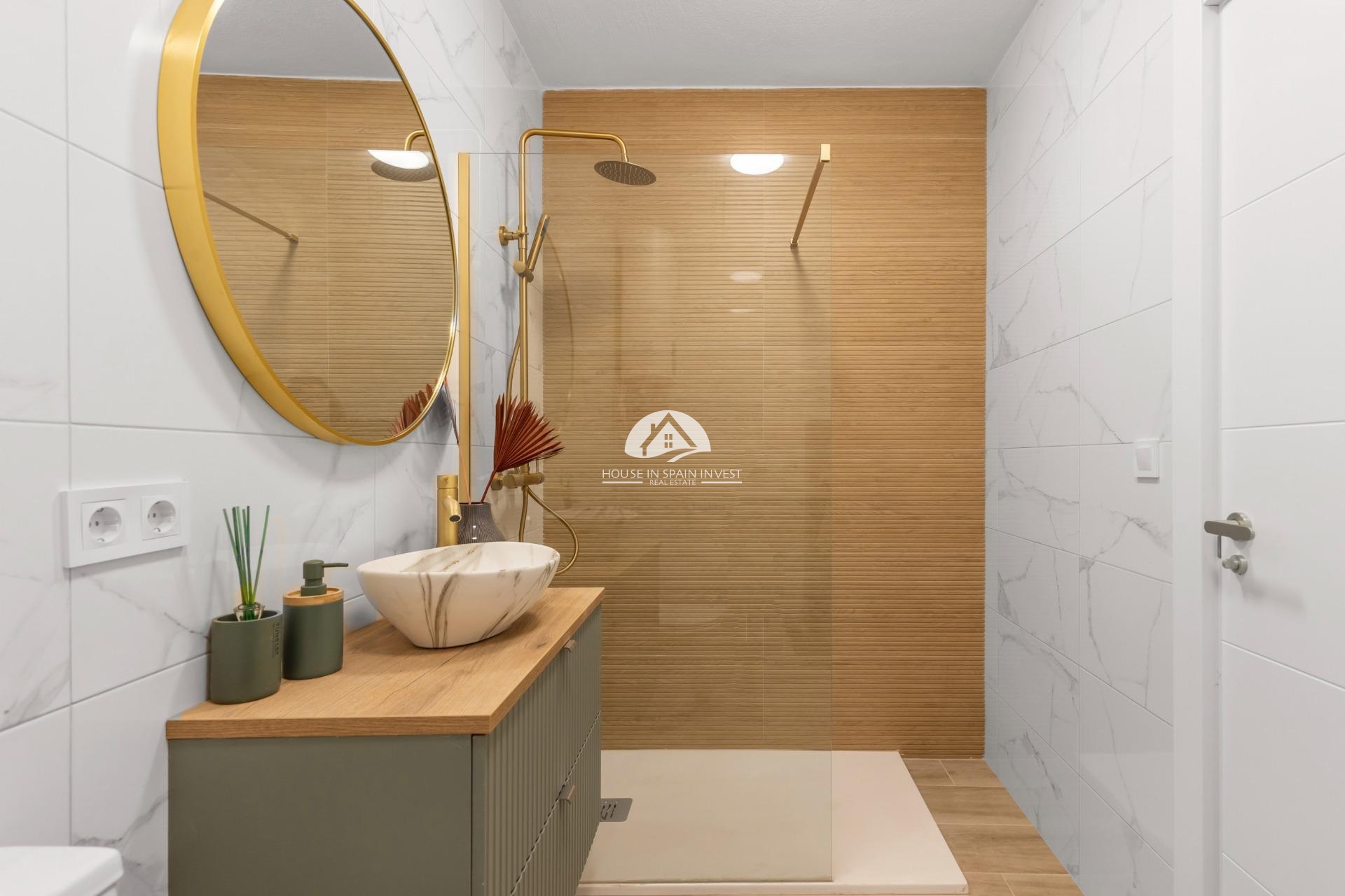 Resale - Townhouse - Torrevieja - Centro