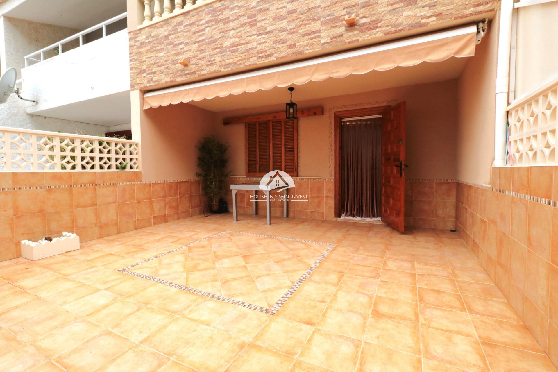 Resale - Townhouse - Torrevieja - Playa de los Naufragos