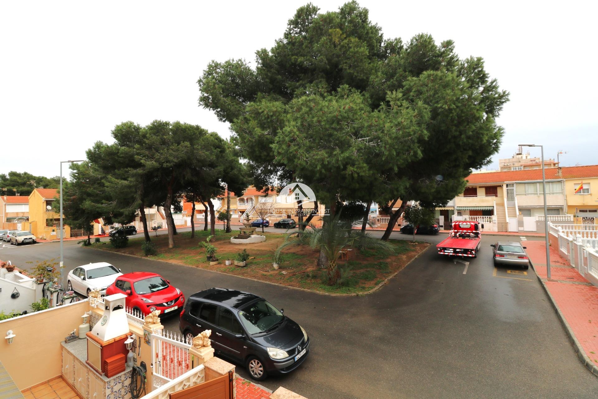 Resale - Townhouse - Torrevieja - Playa de los Naufragos