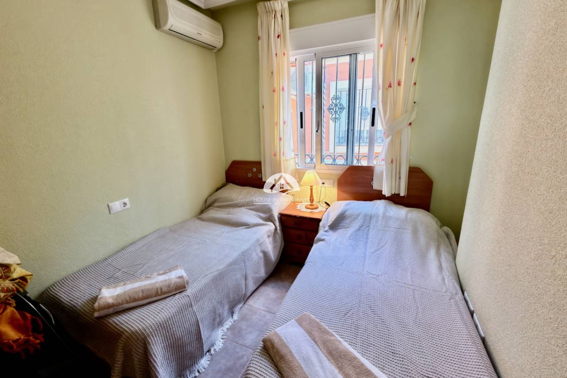 Resale - Villa - Guardamar del Segura - Guardamar - El Raso