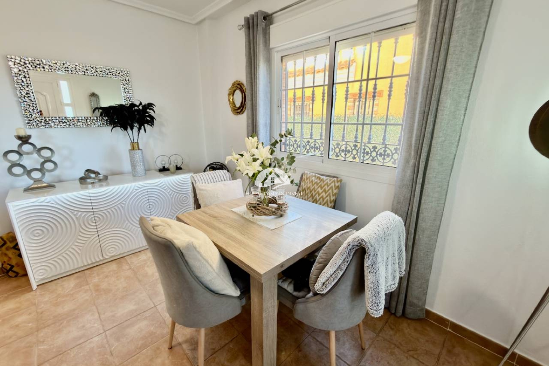 Resale - Villa - Guardamar del Segura - Guardamar - El Raso