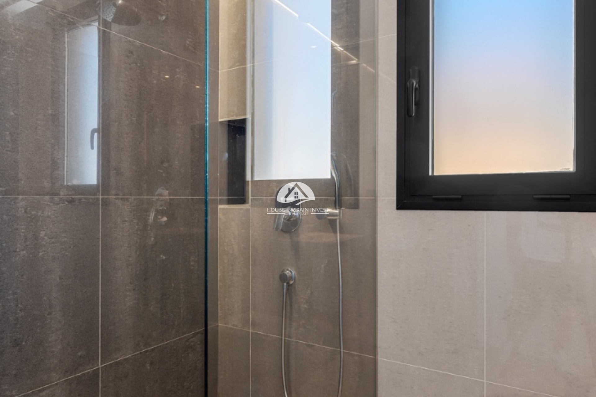 Resale - Villa - Guardamar del Segura - Guardamar - El Raso