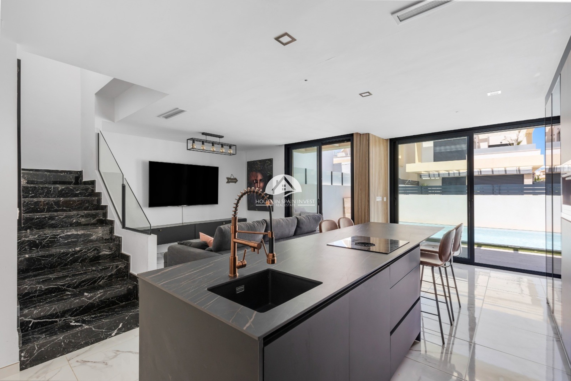 Resale - Villa - Los Montesinos - La Herrada