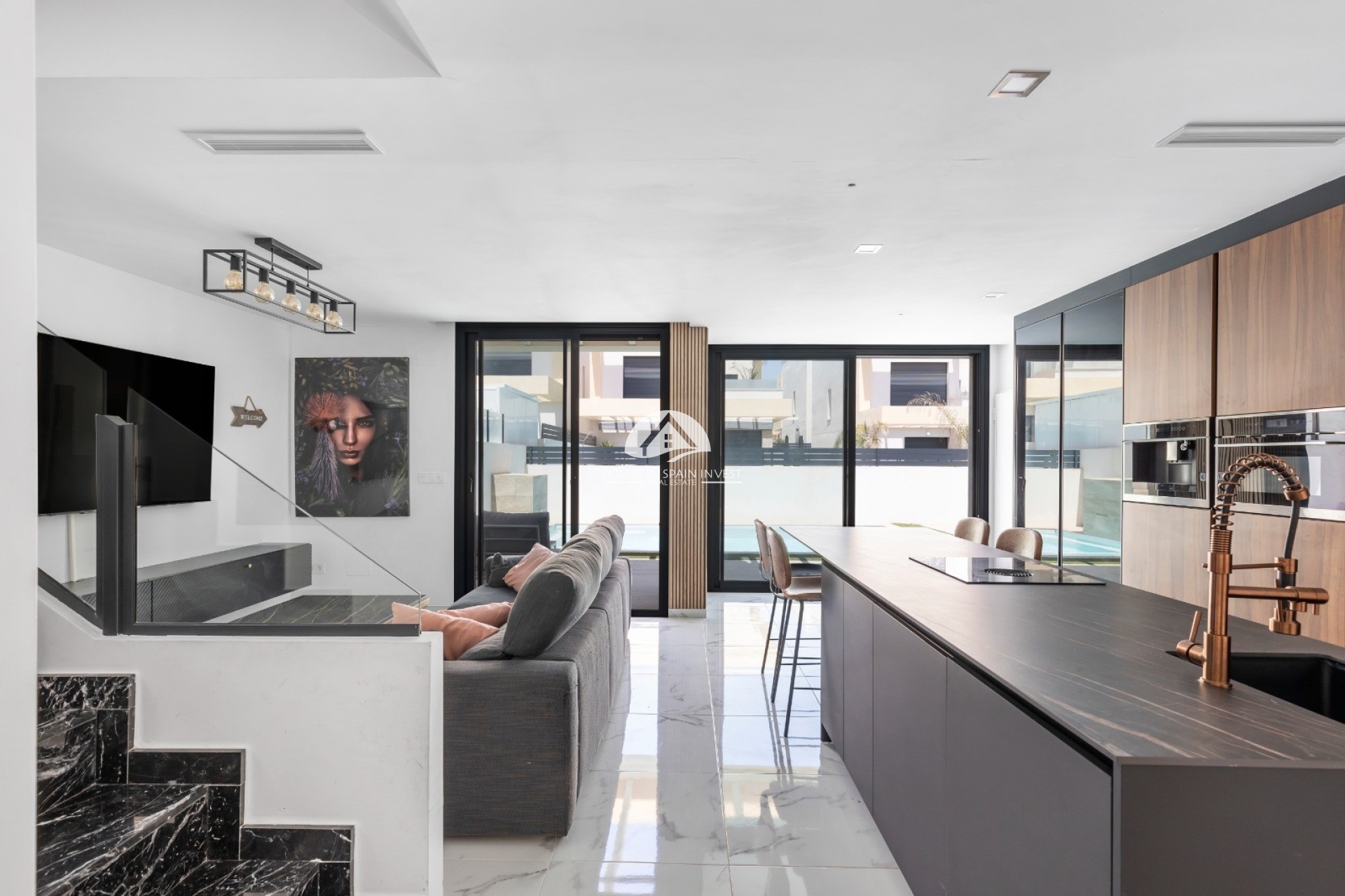 Resale - Villa - Los Montesinos - La Herrada