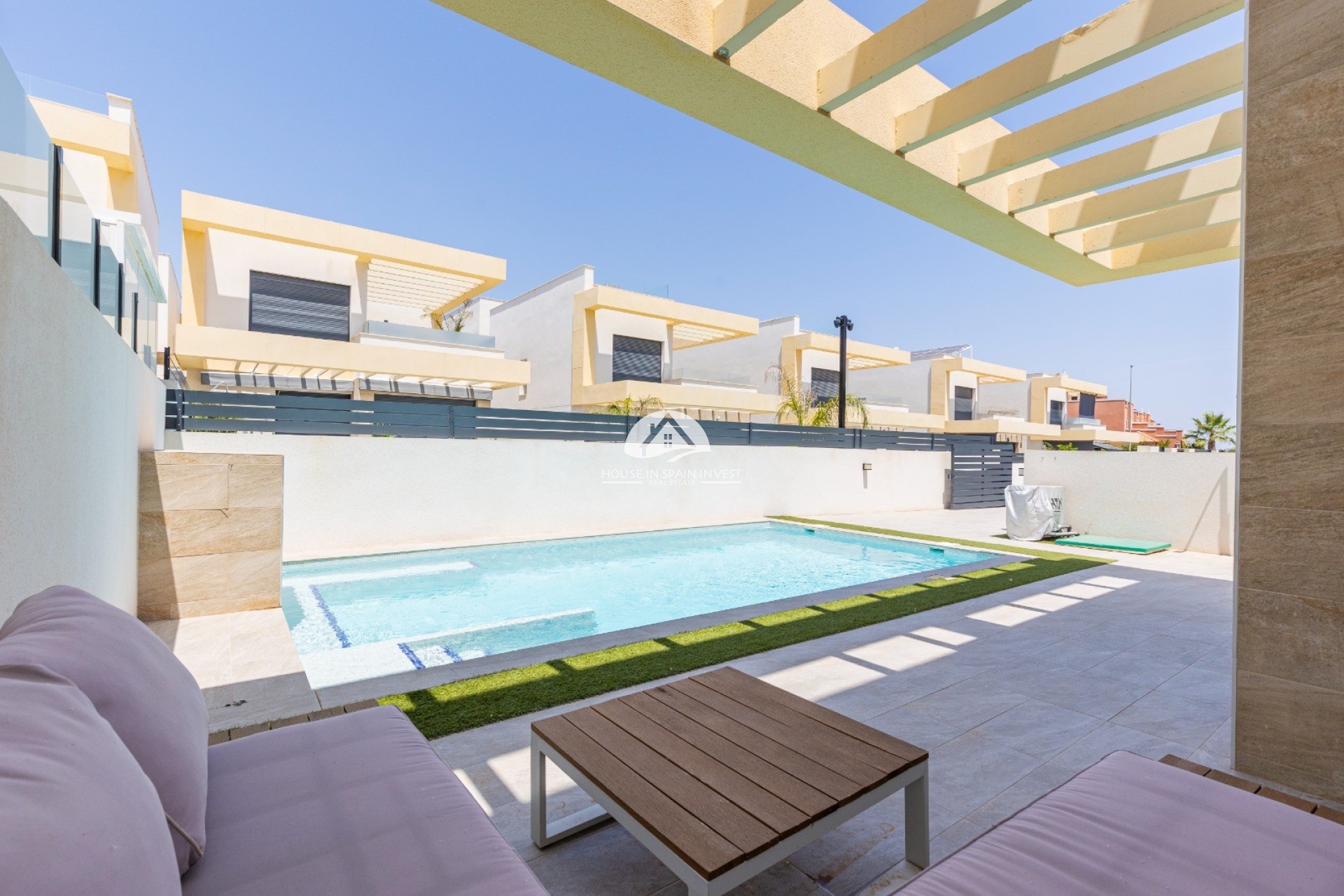 Resale - Villa - Los Montesinos - La Herrada