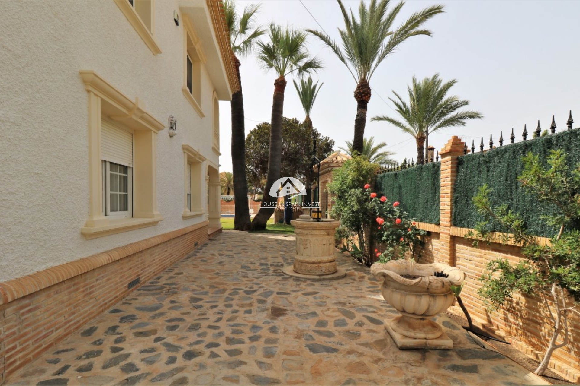 Resale - Villa - Orihuela Costa - Cabo roig  