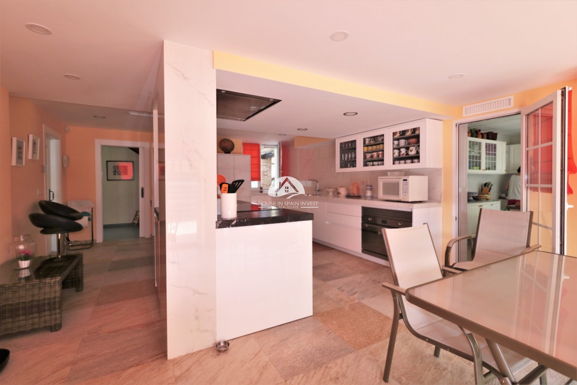 Resale - Villa - Orihuela Costa - Cabo roig  