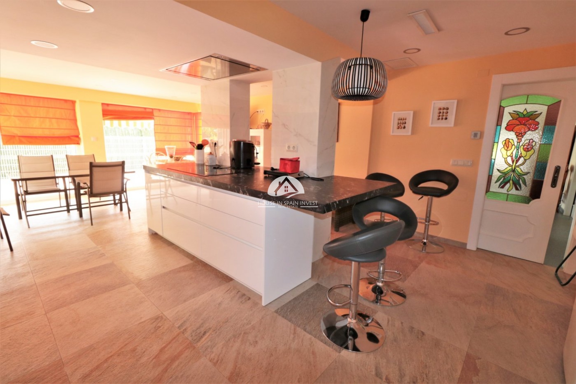 Resale - Villa - Orihuela Costa - Cabo roig  