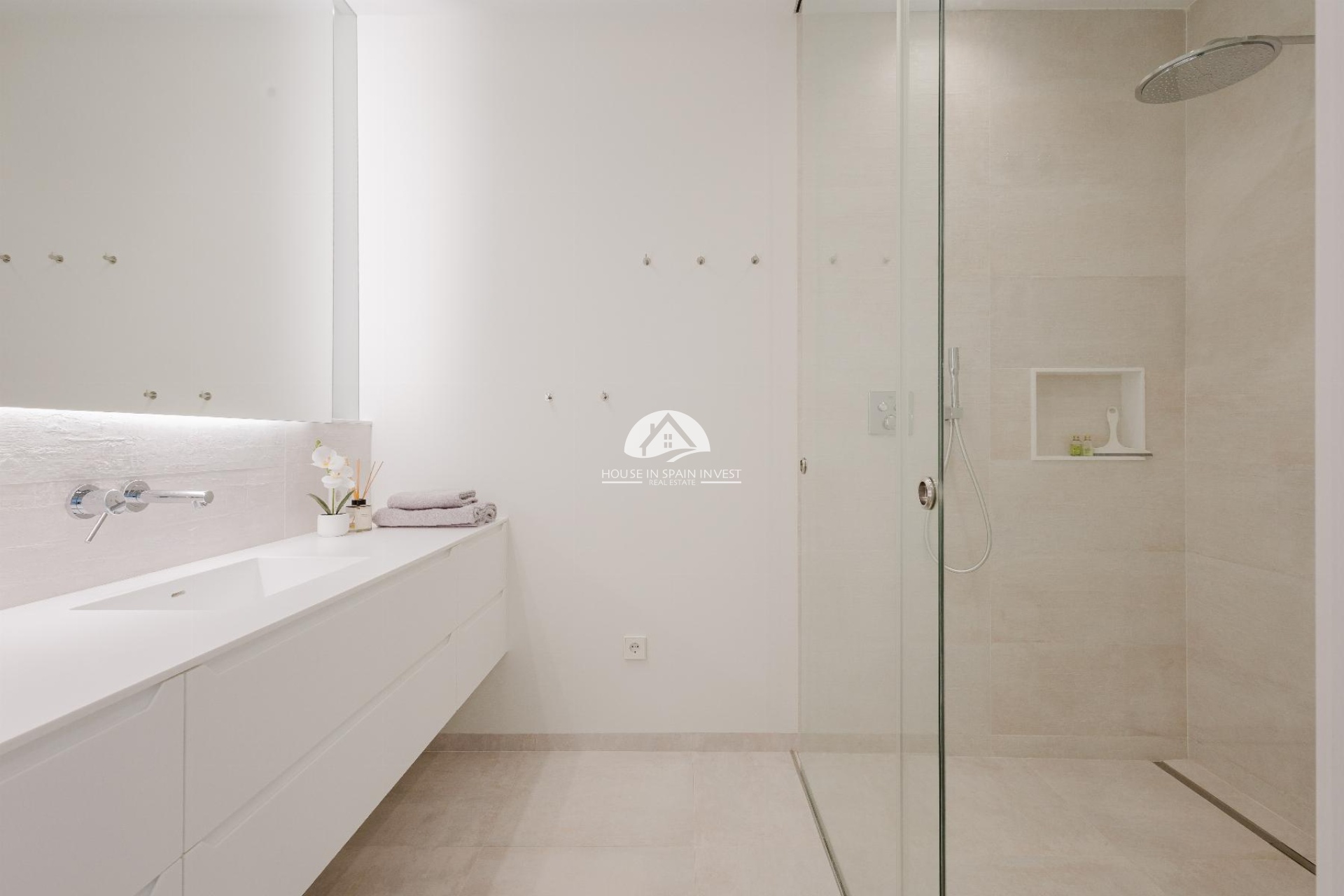 Resale - Villa - Orihuela Costa - Las Colinas Golf