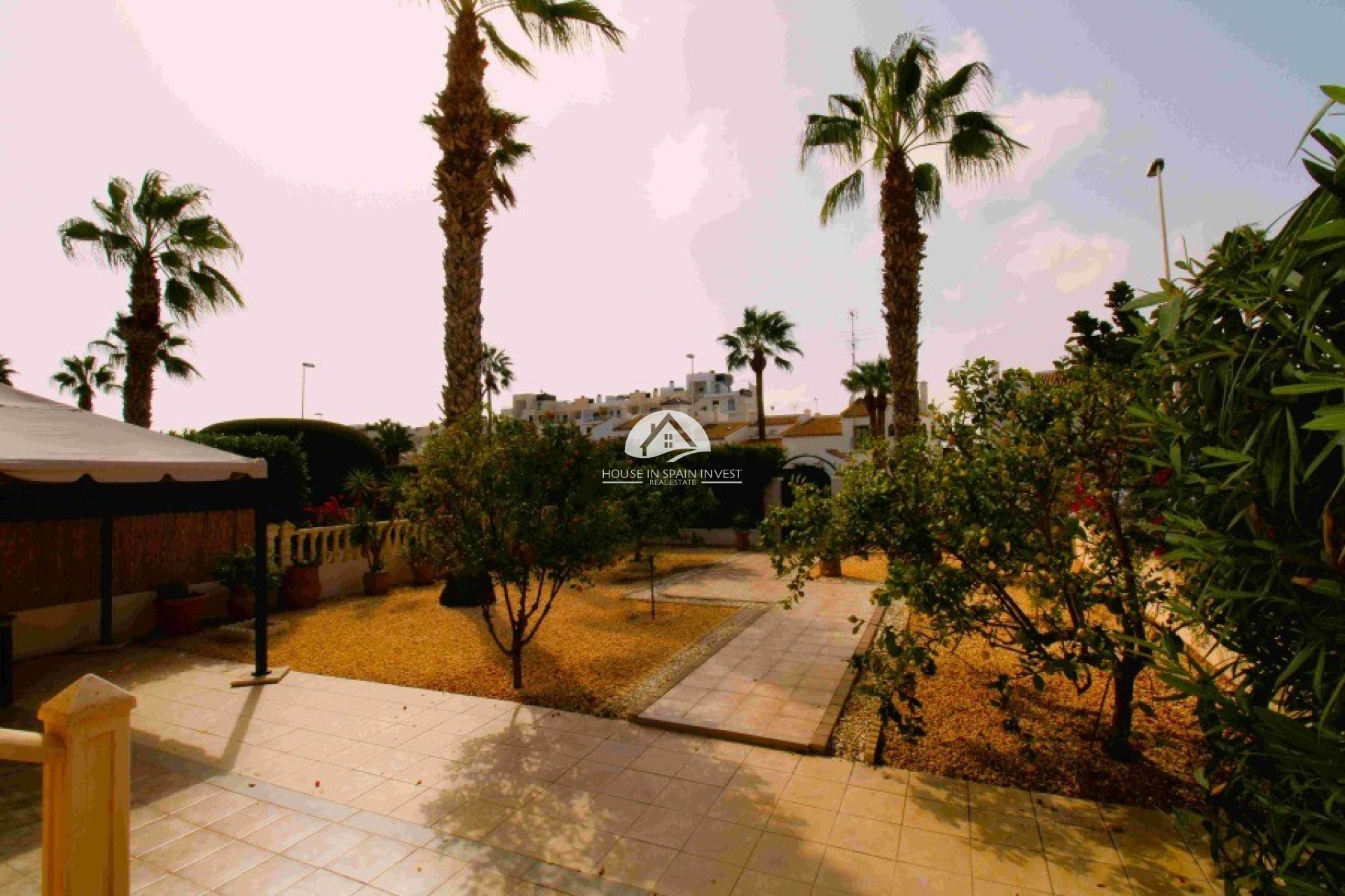 Resale - Villa - Orihuela Costa - Villamartín