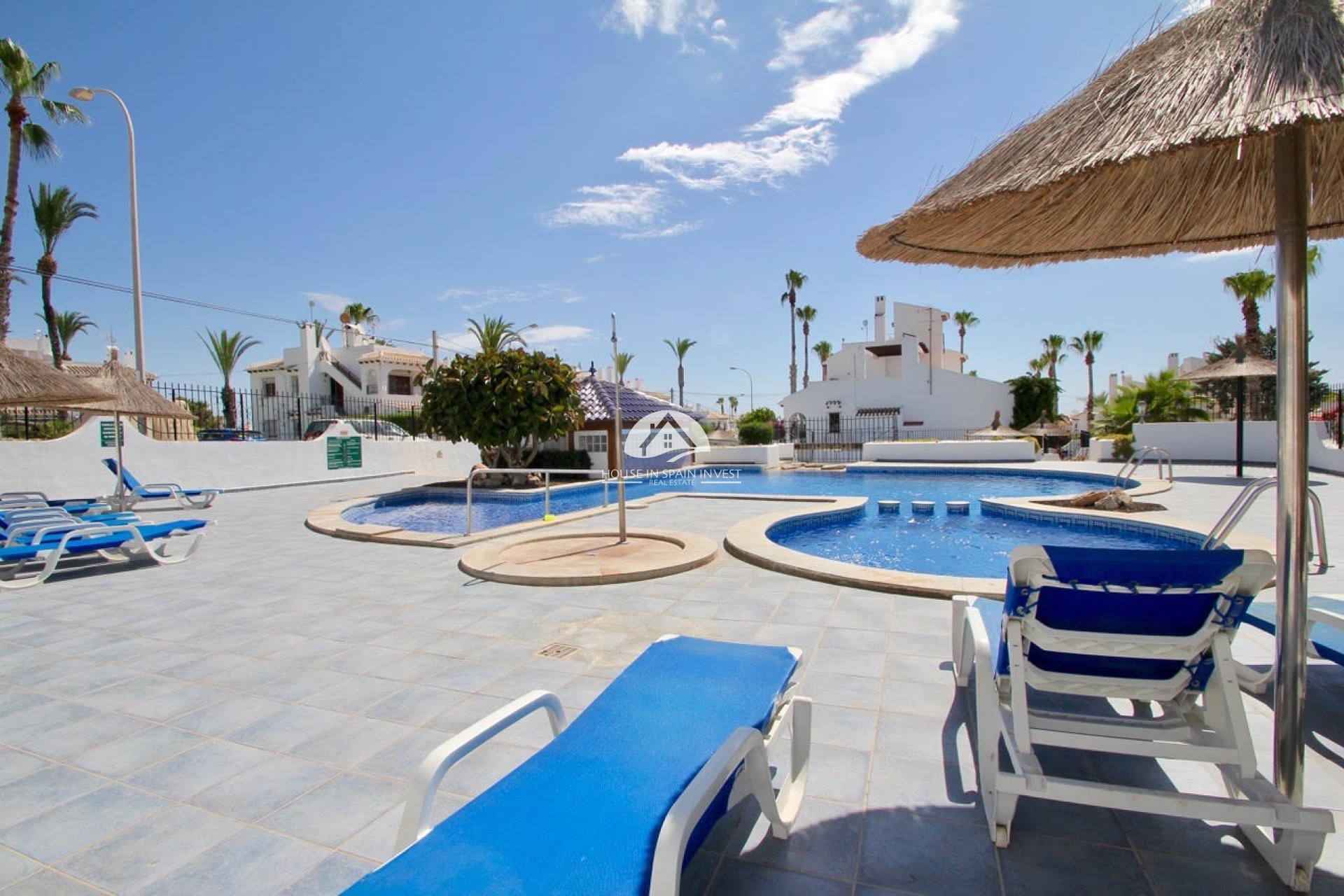 Resale - Villa - Orihuela Costa - Villamartín