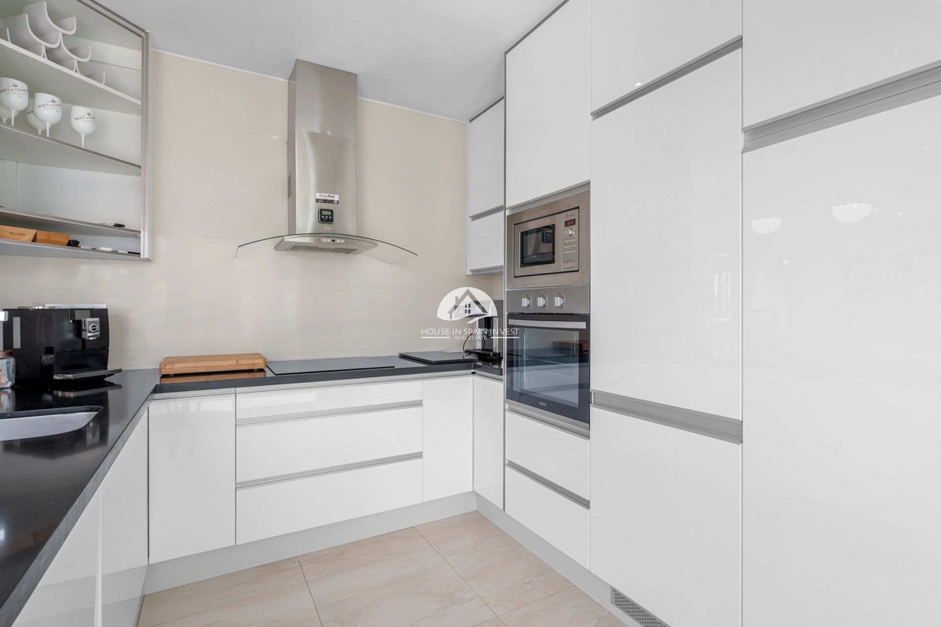 Resale - Villa - Orihuela Costa - Villamartín